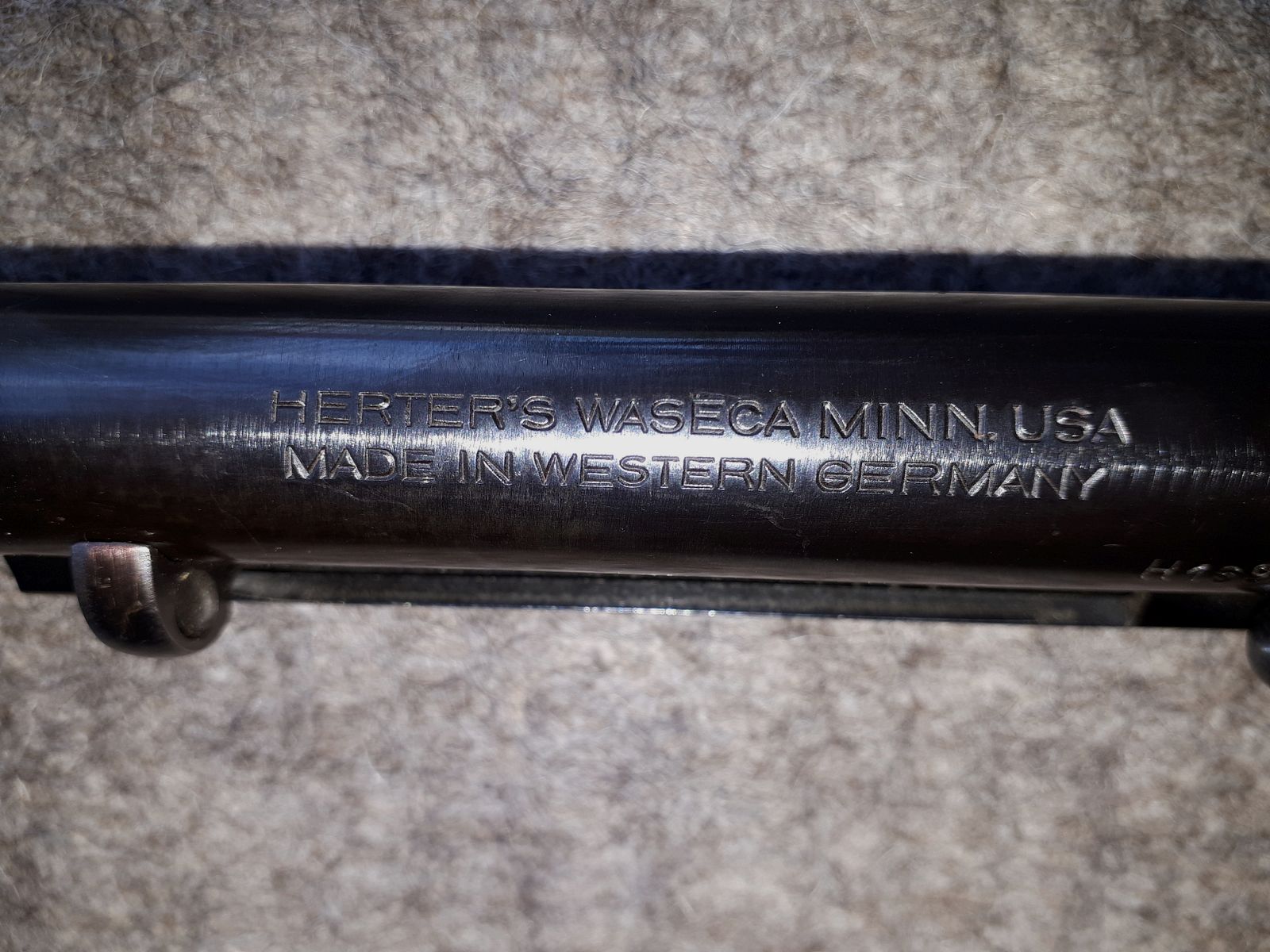 SAA Rewolwer w całości stalowy w kalibrze .357 Mag.