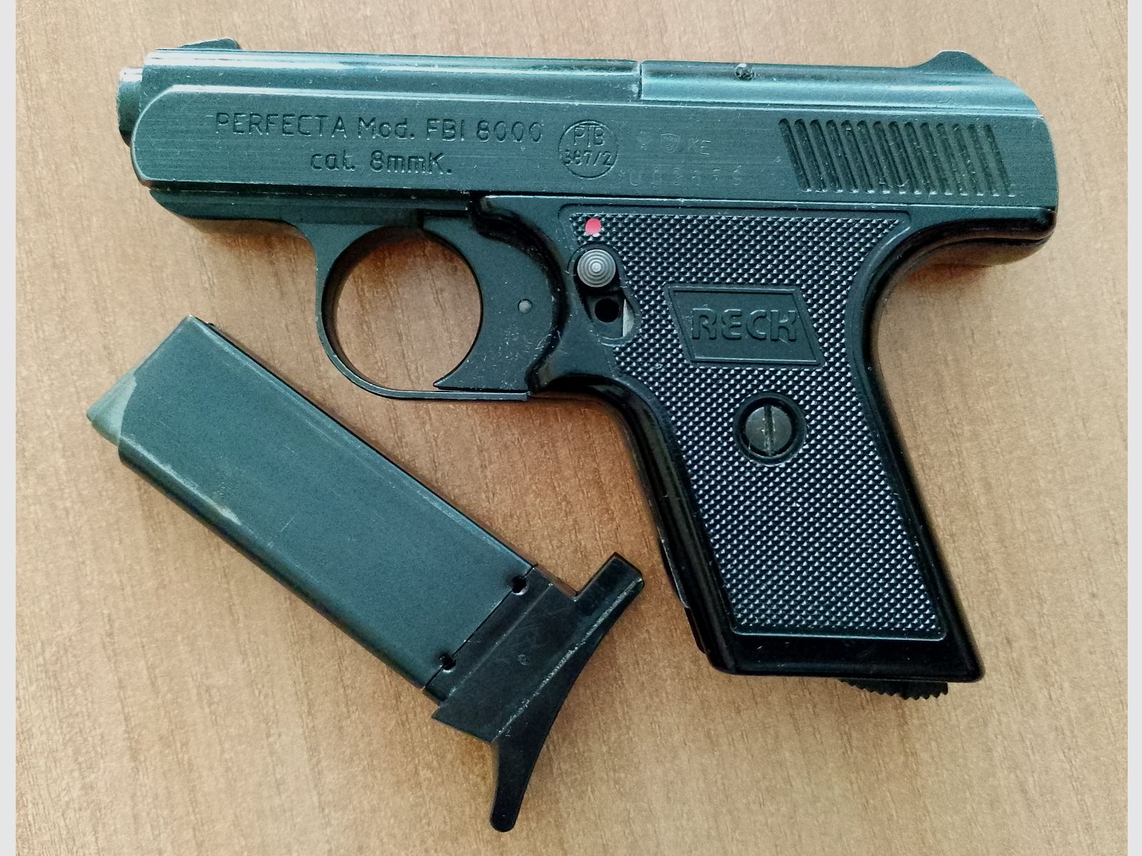 Reck FBI 8000 Kal. 8 mm Knall im PTB 387/2