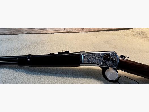 Rossi carabine à levier .357 Mag – style western avec gravure