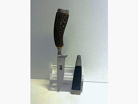 Couteau de chasse en corne de cerf