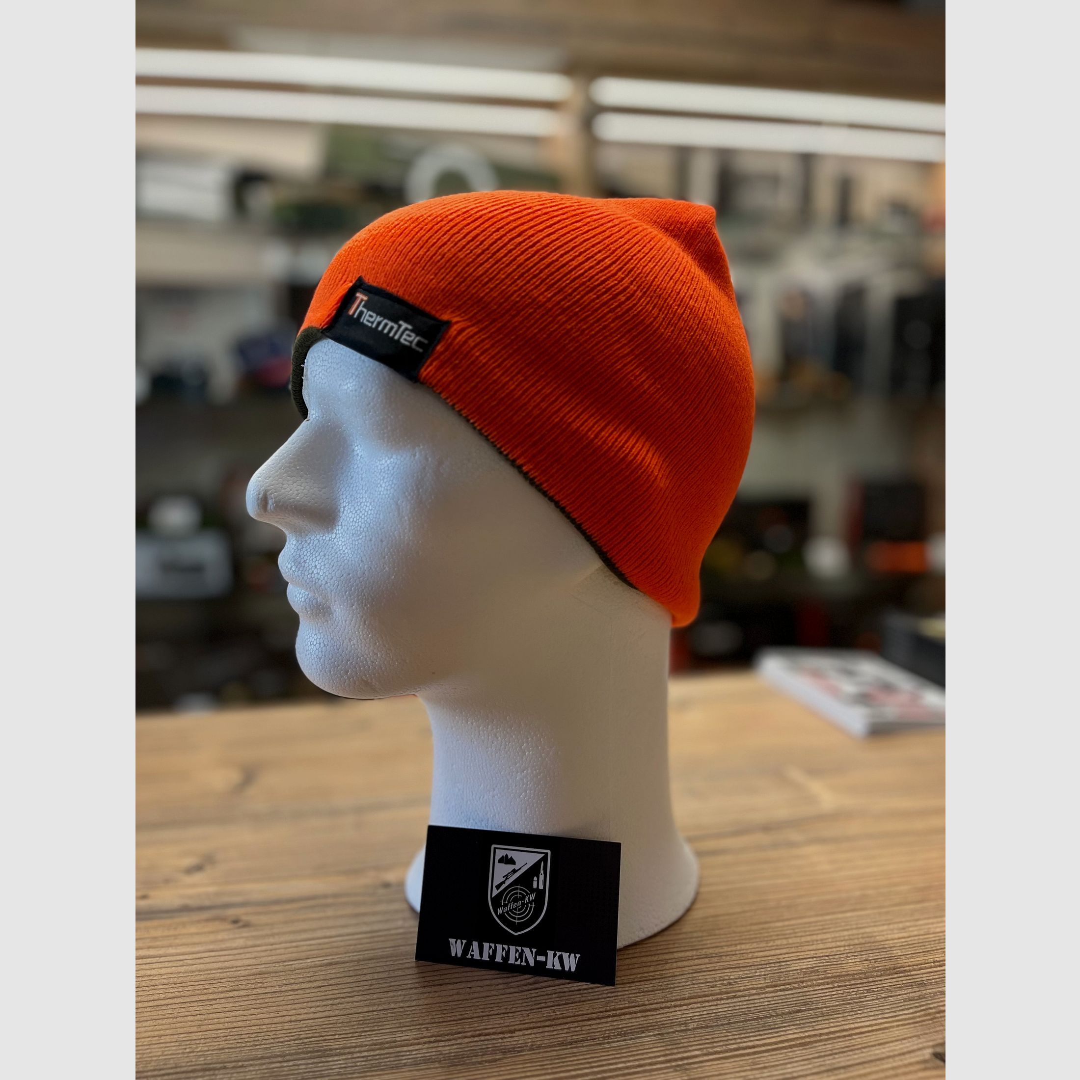 ThermtTec Wende-Strickmütze mit Logo