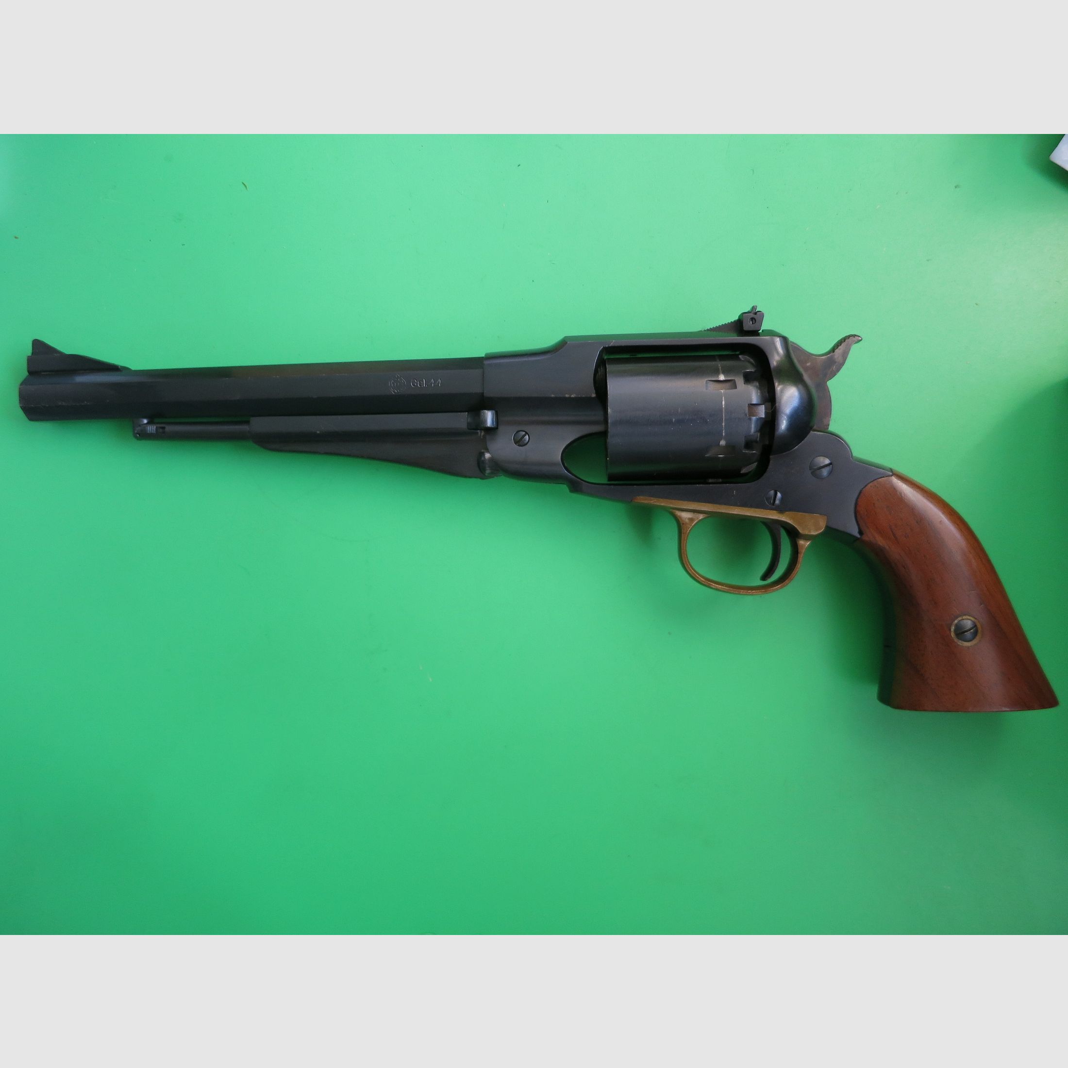 Percussion revolver, Hege-Uberti Model 1858 New Army (match version) .44BP #36