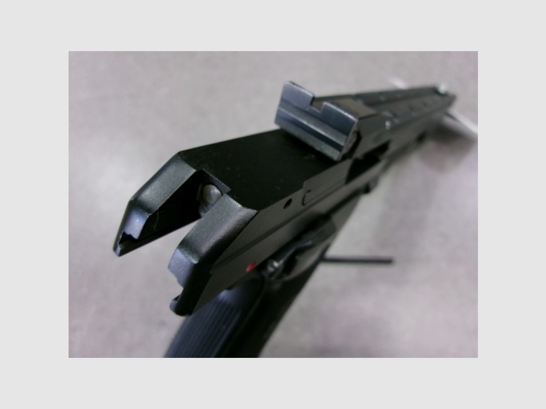 BERETTA 87 TARGET .22LR używany, zdjęcie 5 z 8