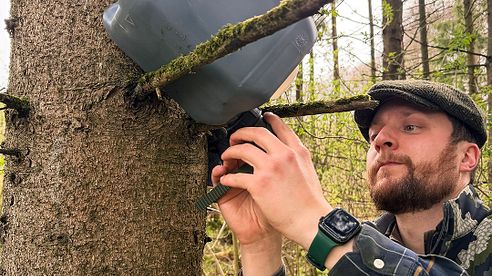 JS-3D Buchenholzteerspender für mehr Ruhe im Revier