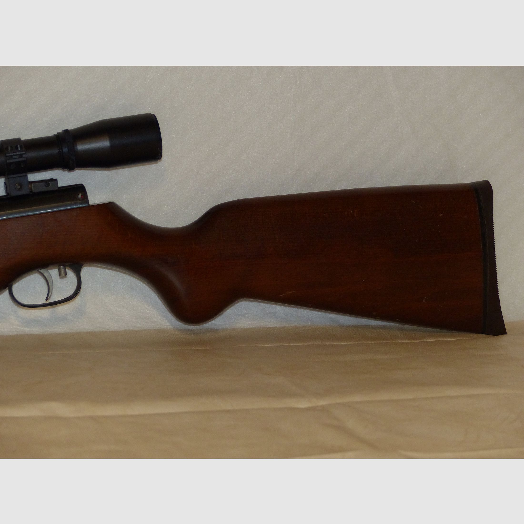 Rifle de aire comprimido Weihrauch Mod. HW 35 con F, seguro y mira telescópica vintage