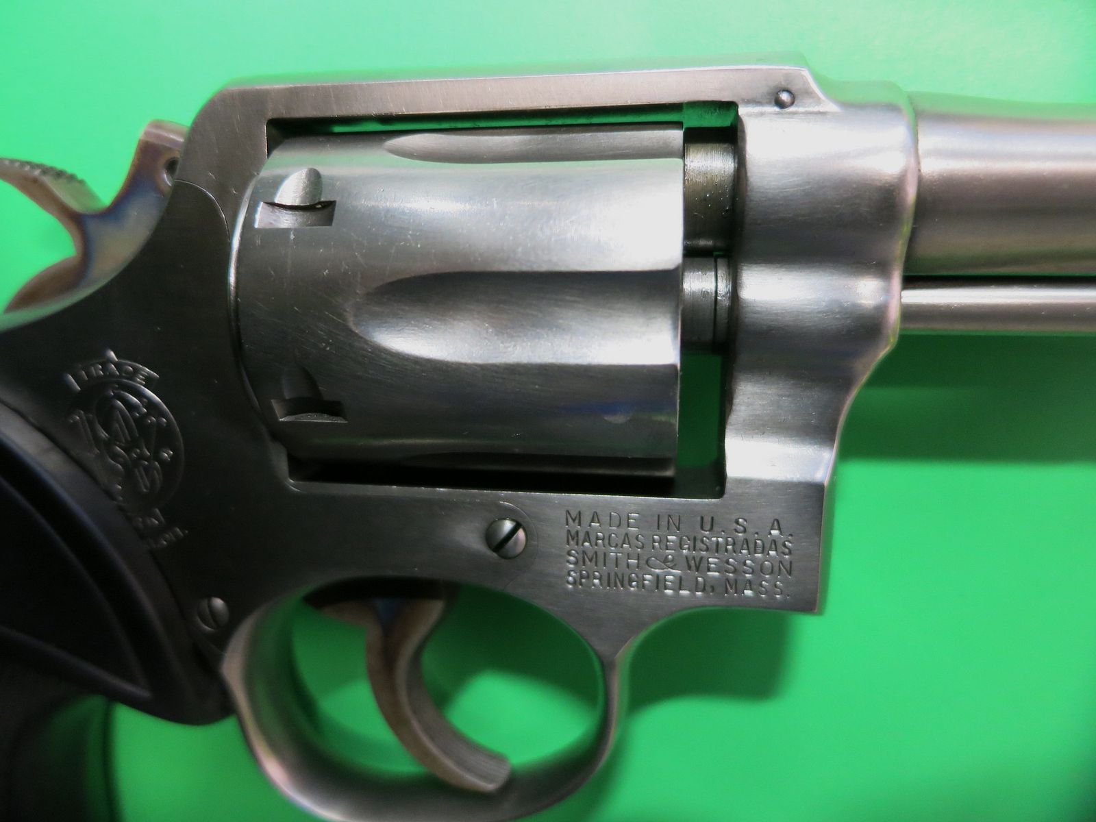 Smith & Wesson Mod. 10-5 (like Victory), .38 Special, 4" barrel, stainless steel, classic catch shot #82