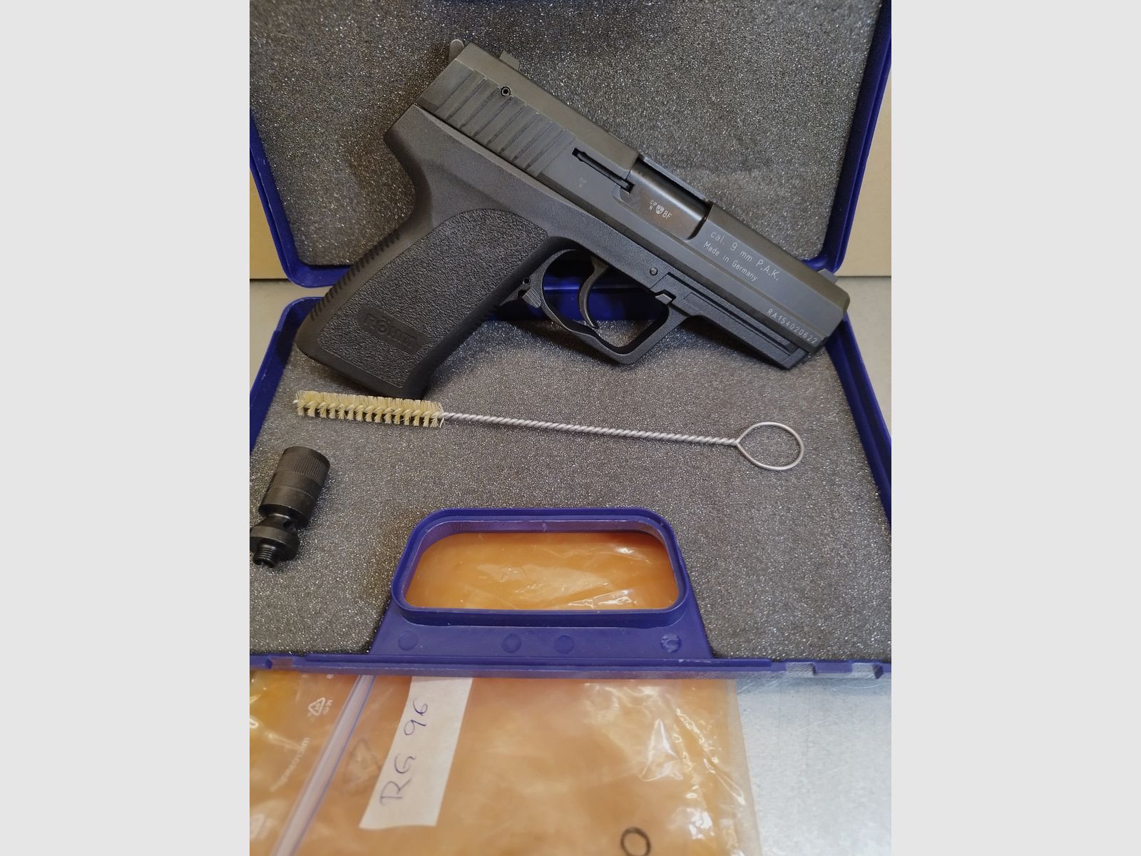 Röhm RG 96 in 9mm PAK. + 50 Knallpatronen Fiocchi 9mm PAK. Top Zustand!!!, Bild 4 von 9