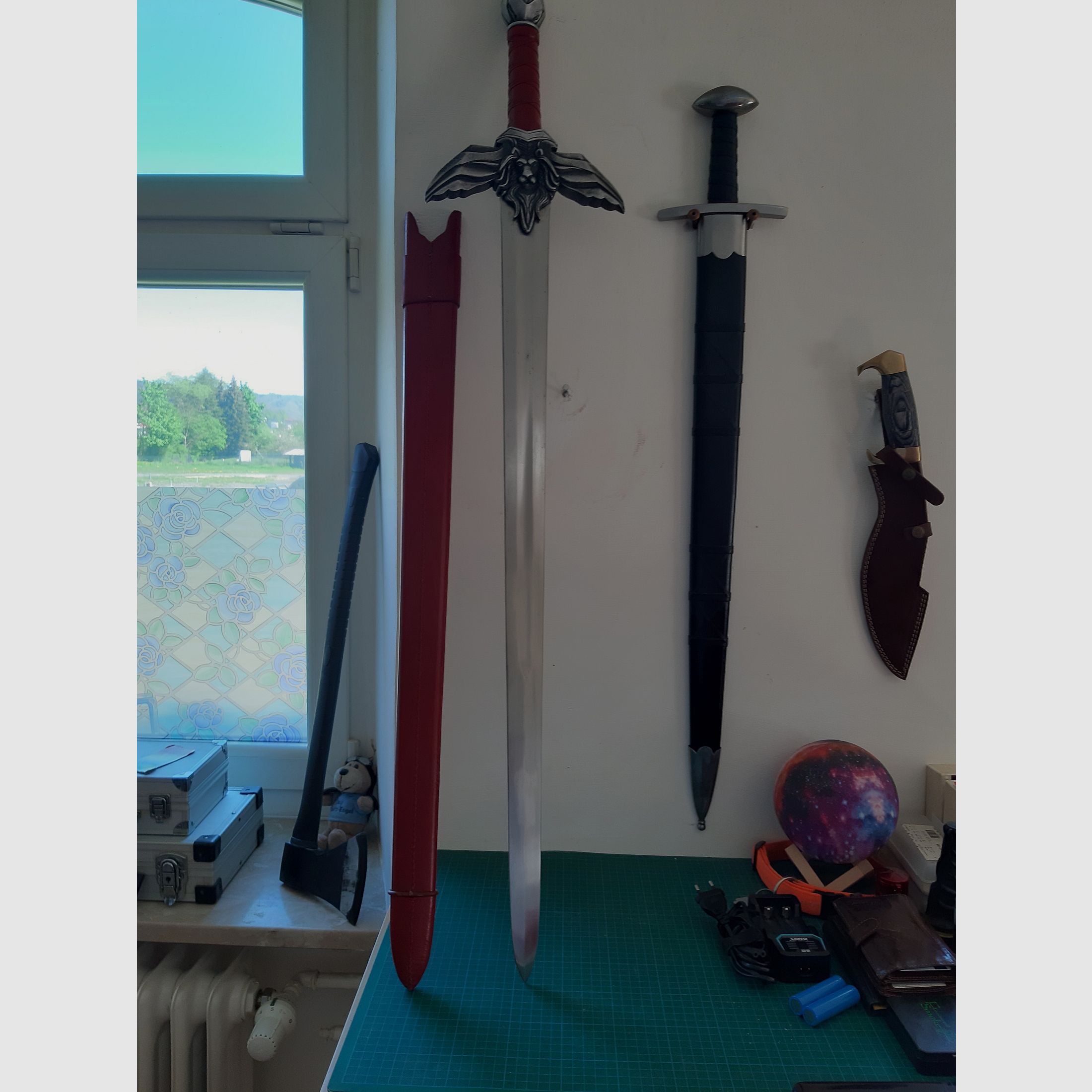 Das Schwert der KÖNIGE     " W I N D S O N G "     Handgeschmiedet und scharf geschliffen, ein echter   EYECATCHER
