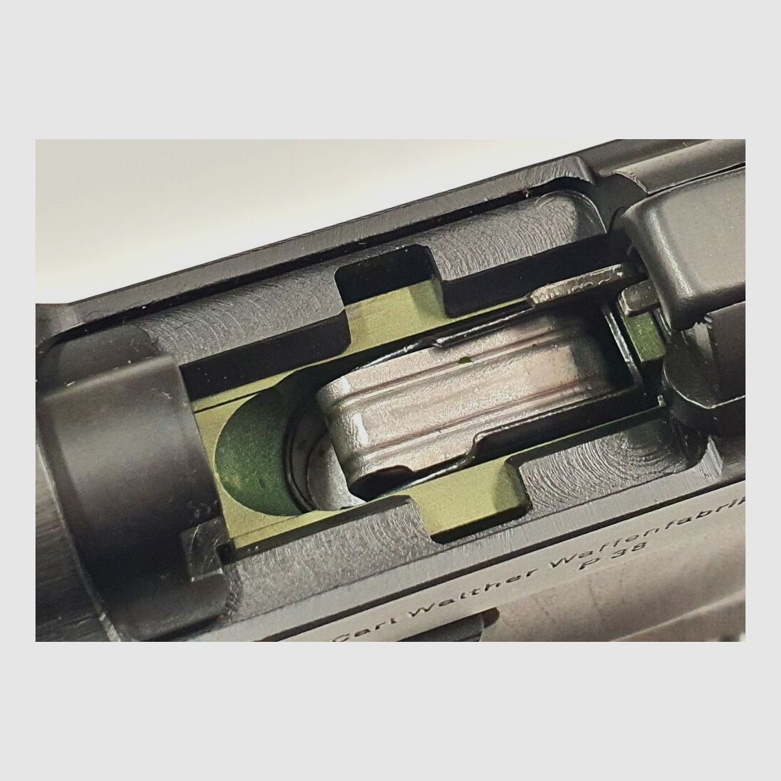 Walther / Schwaben Arms GmbH Sonderedition Pistole Walther P38 im Kleeblatt Grün