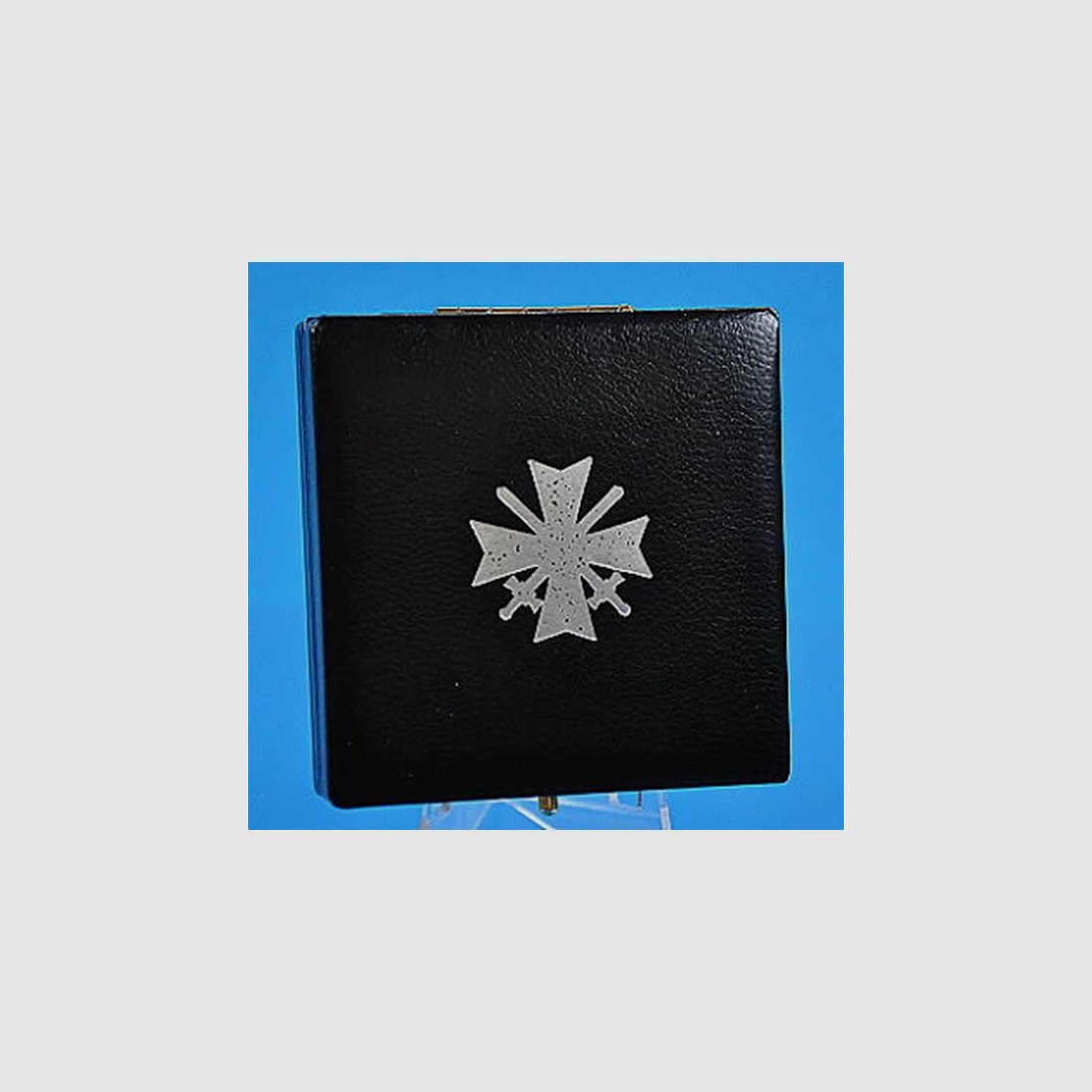 Etui zum KVK I. Klasse mit Schwertern an Schraubscheibe Repro !!!