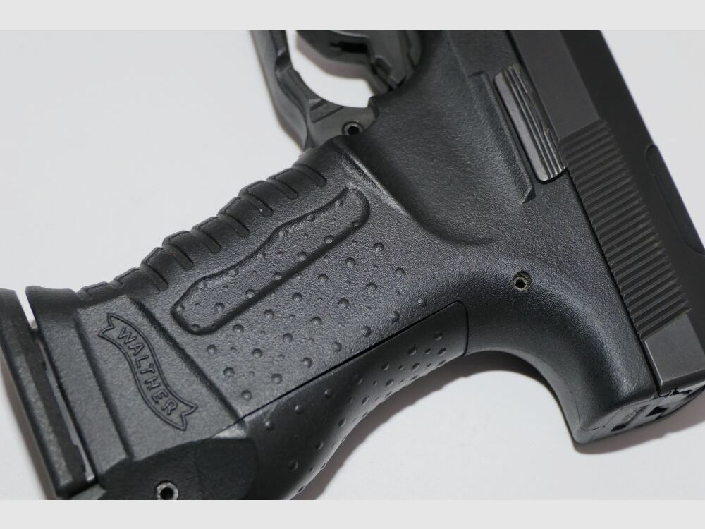 Fábrica de armas Walther Ulm Donau P99 V1655 en calibre ¡Una de 200!