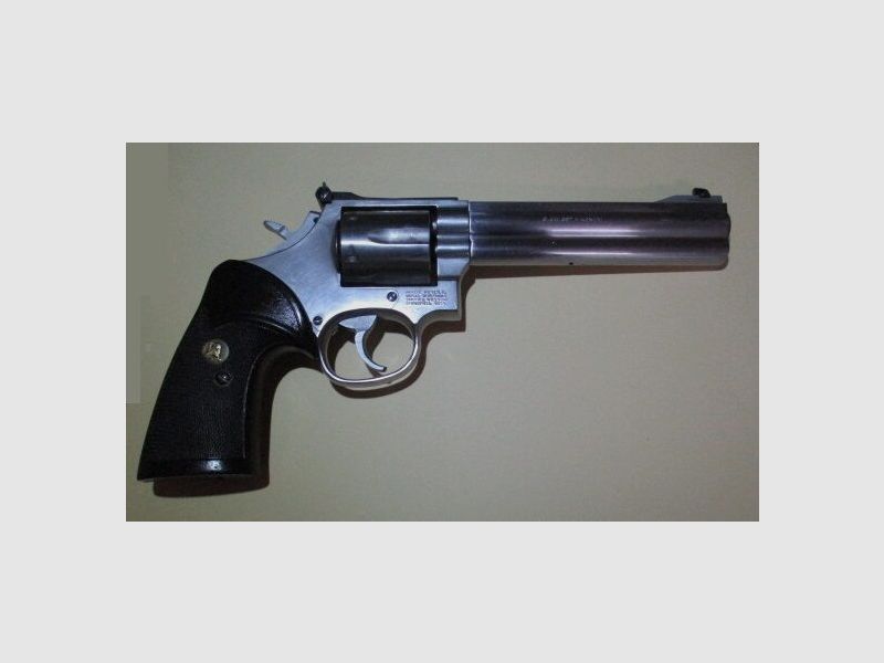 Revolver Smith & Wesson Mod. 686-3 6 Zoll mit Pachmayr Griff 686-3, Bild 1 von 2