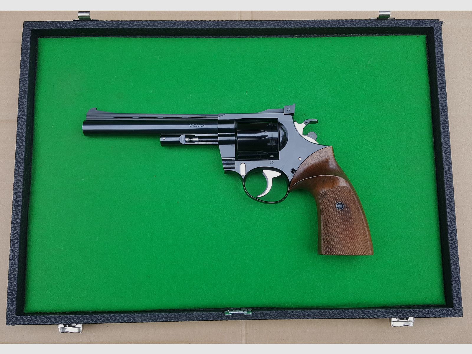 Korth Revolver  Cal. .22 LR   1973  6" Lauflänge