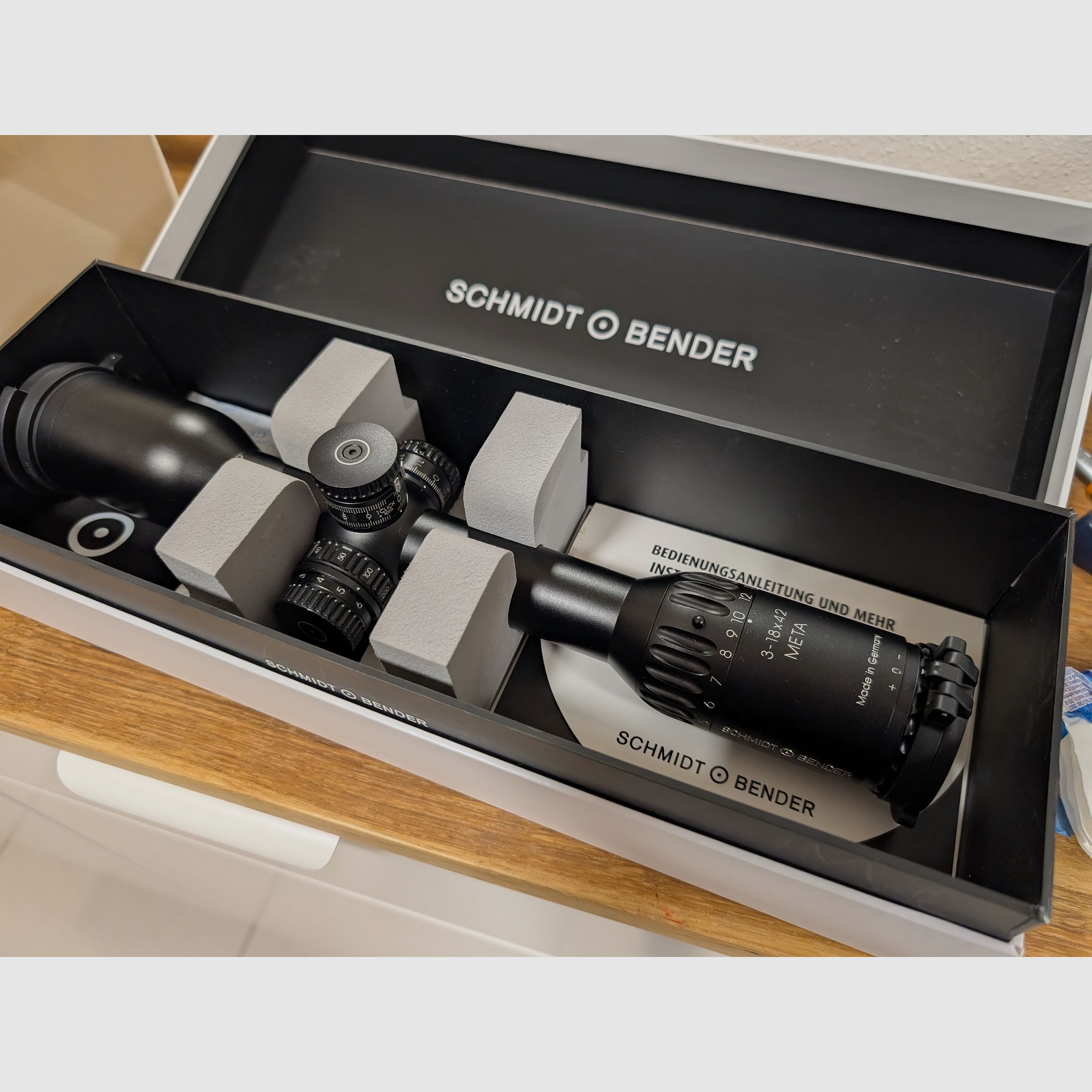 S&B Meta 3-18x42 SFP Wie neu 