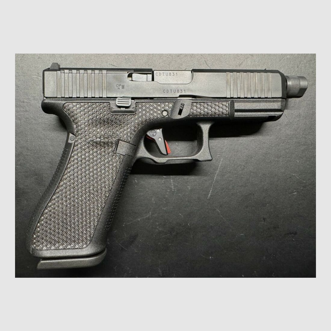 Glock 45 MOS / FS / SD Custom Peterssen Gunworks, Bild 3 von 3
