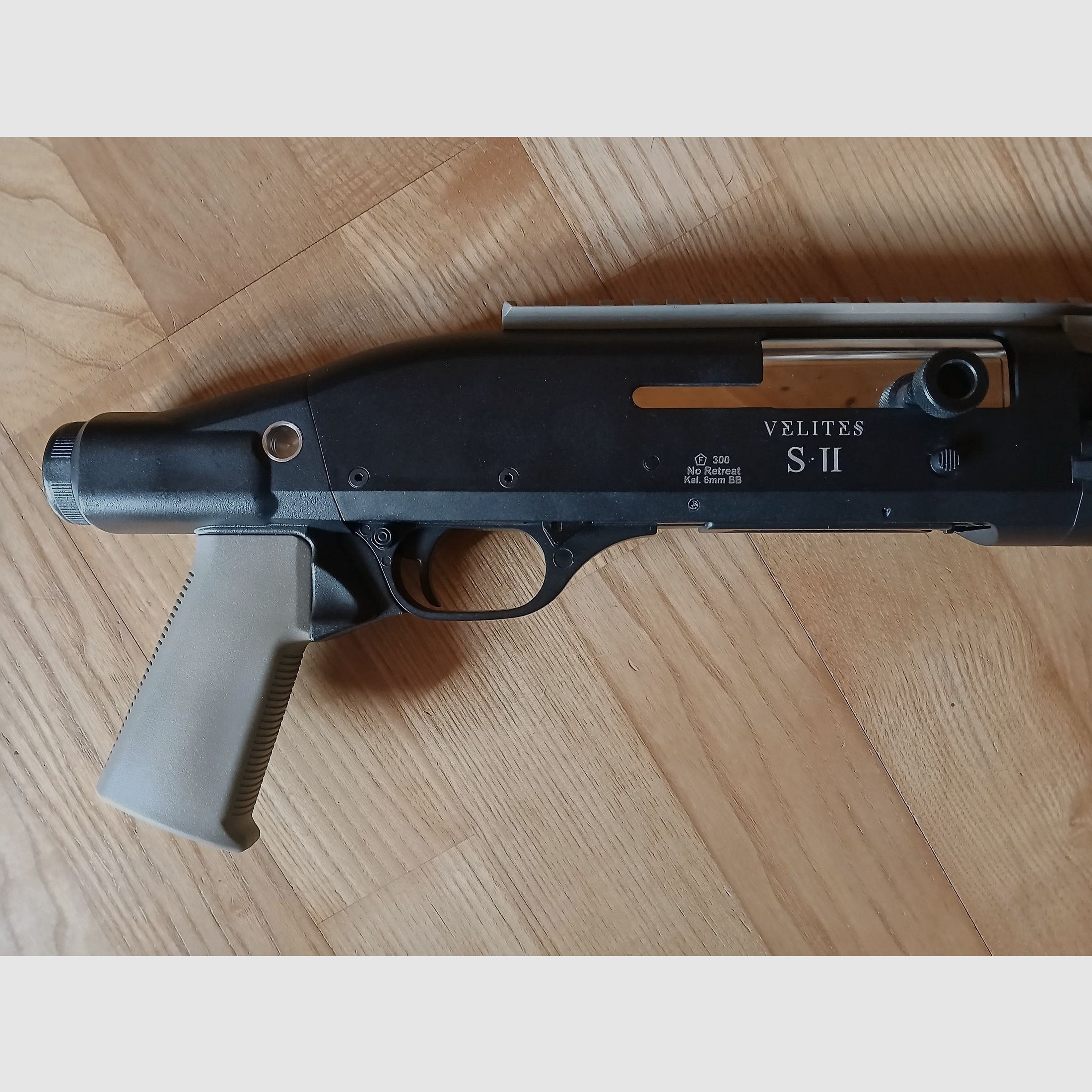 Secutor Velites S - II (including insured shipping)