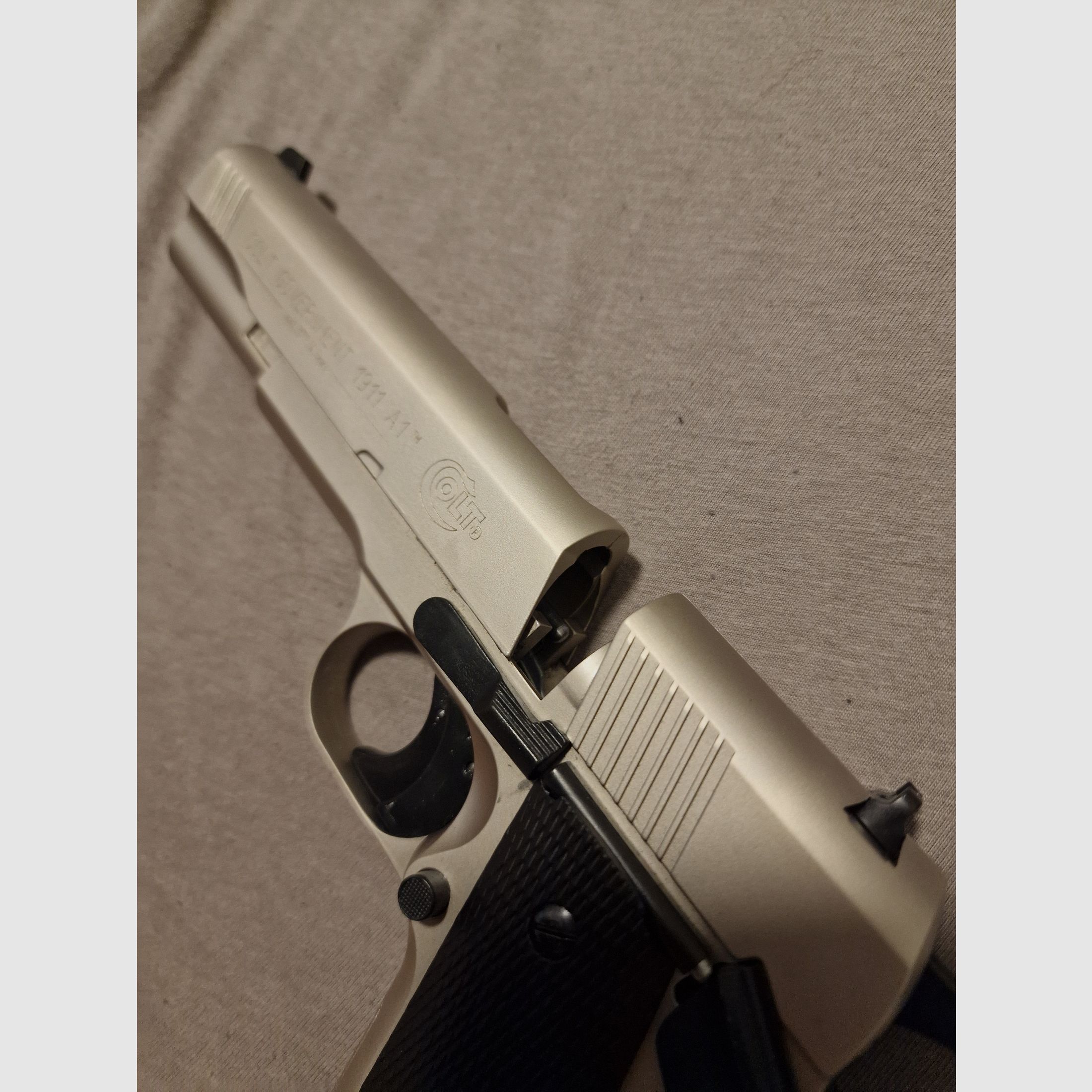 Colt Government 1911 A1 Diabolo Nickel