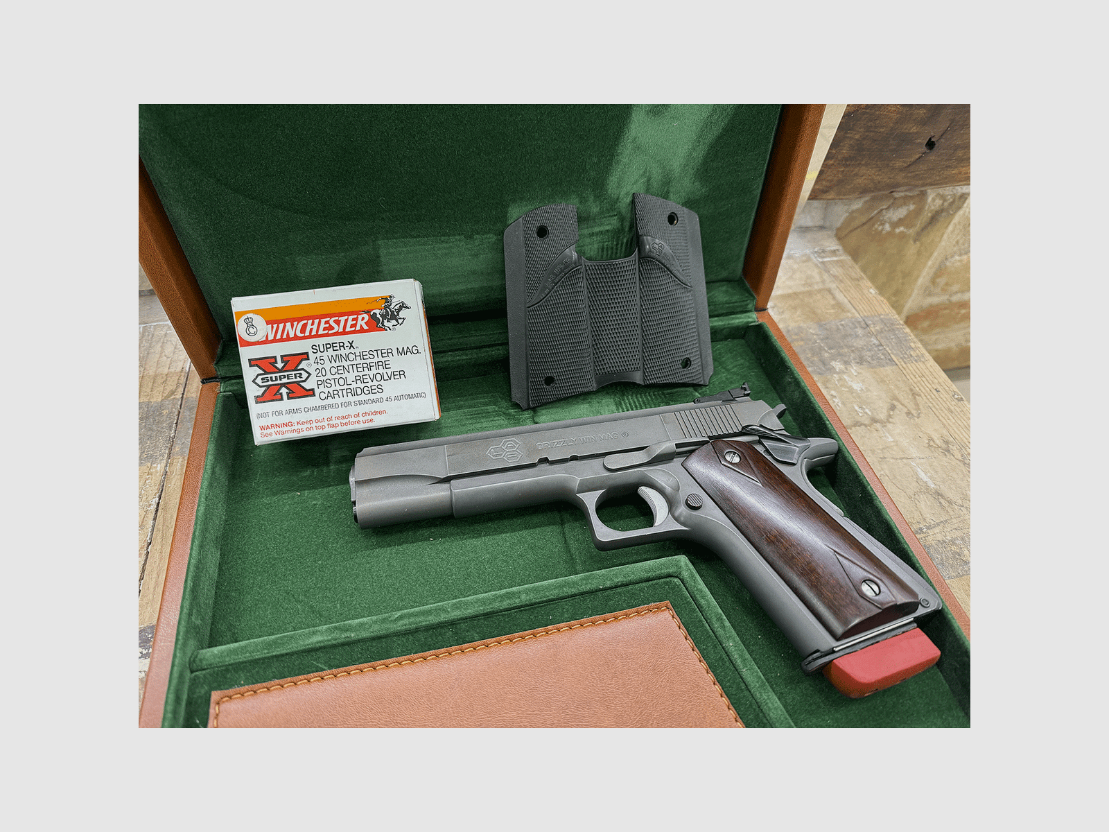 UTILISÉ – PISTOLE – LAR GRIZZLY MARK I cal. 45 Win. Mag., image 7 sur 7