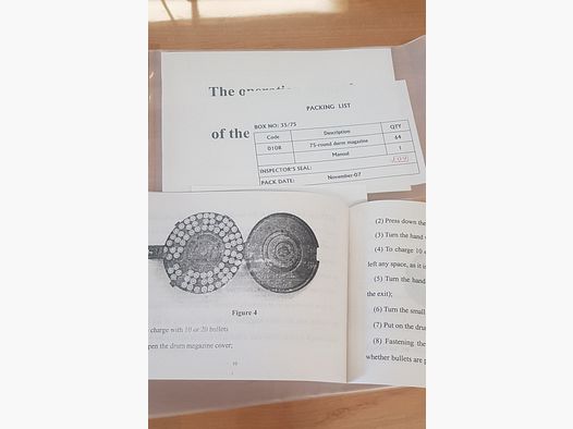 NVA DDR Russische GST Originele handleiding AK47 voor machinegeweer 75 schots trommelmagazijn Drum magazijn WK2 Beschrijving gebruikershandleiding KK geweer zie beschrijving. Prijs vanaf