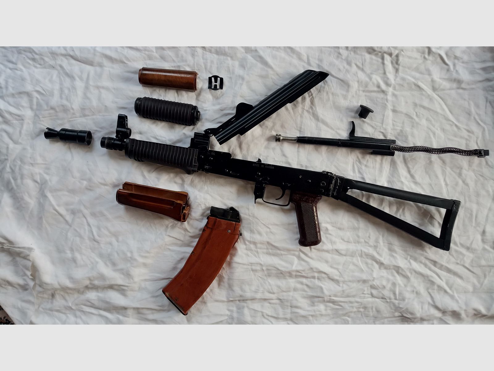 Full steel Co2 Yunker AKS-74u decoration from MWM Gillmann with real parts optionally with decoration plum // AKSU Krinkov / russian-guns-de / 4.5mm BB