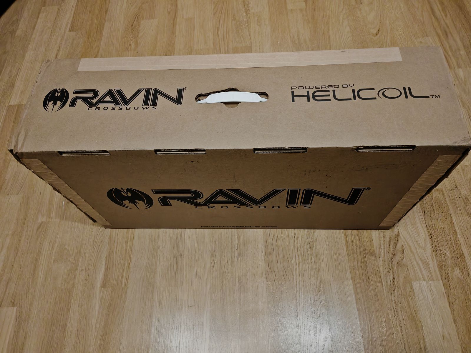 Ravin R29 hunting crossbow 12 arrows like new with original packaging