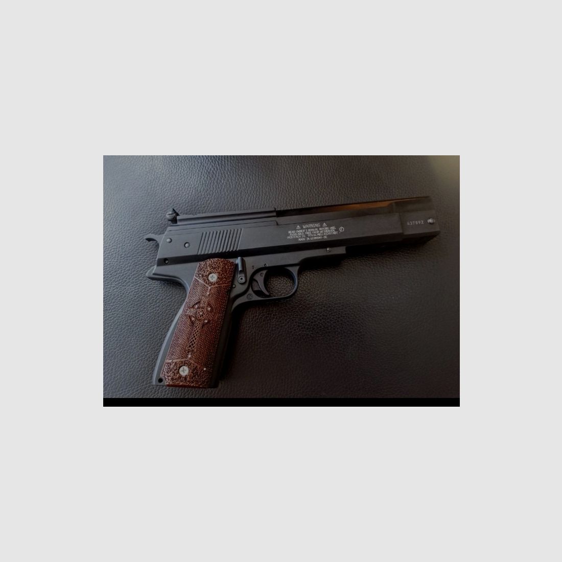 Weihrauch HW45 Silberpistole (Kaliber 4,5 mm auch bekannt als .177), gebraucht, in Anlehnung an Winnetous Silberbüchse, Sammlungsauflösung