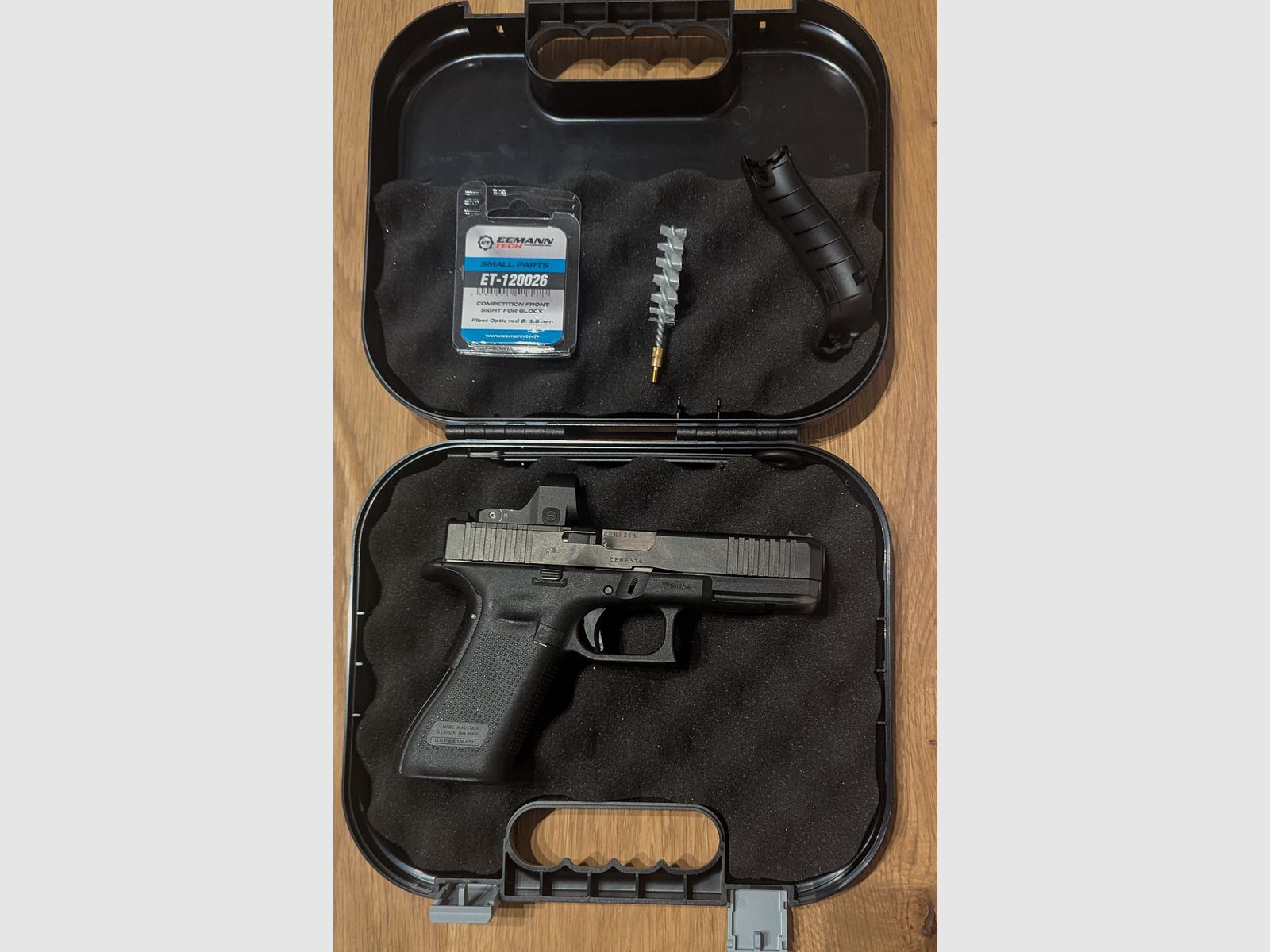 Glock 17 Gen 5 MOS + 4 Magazine + Holster