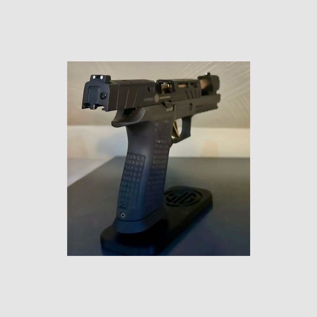 Sig Sauer P320 Spectre Comp Gold 9mm