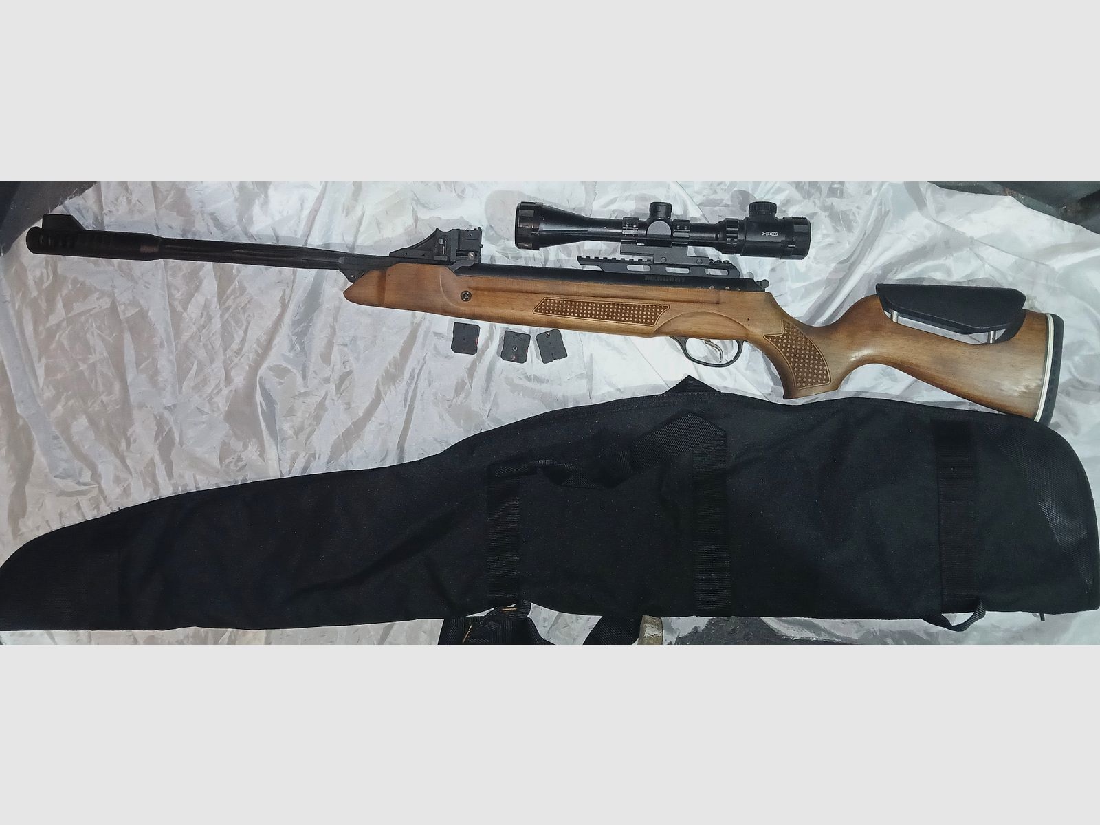 Mercury  Speedfire Luftgewehr inkl. Zielfernrohr 3–9x40 EG  Schalldämpfer ,3 Magazine und Tasche