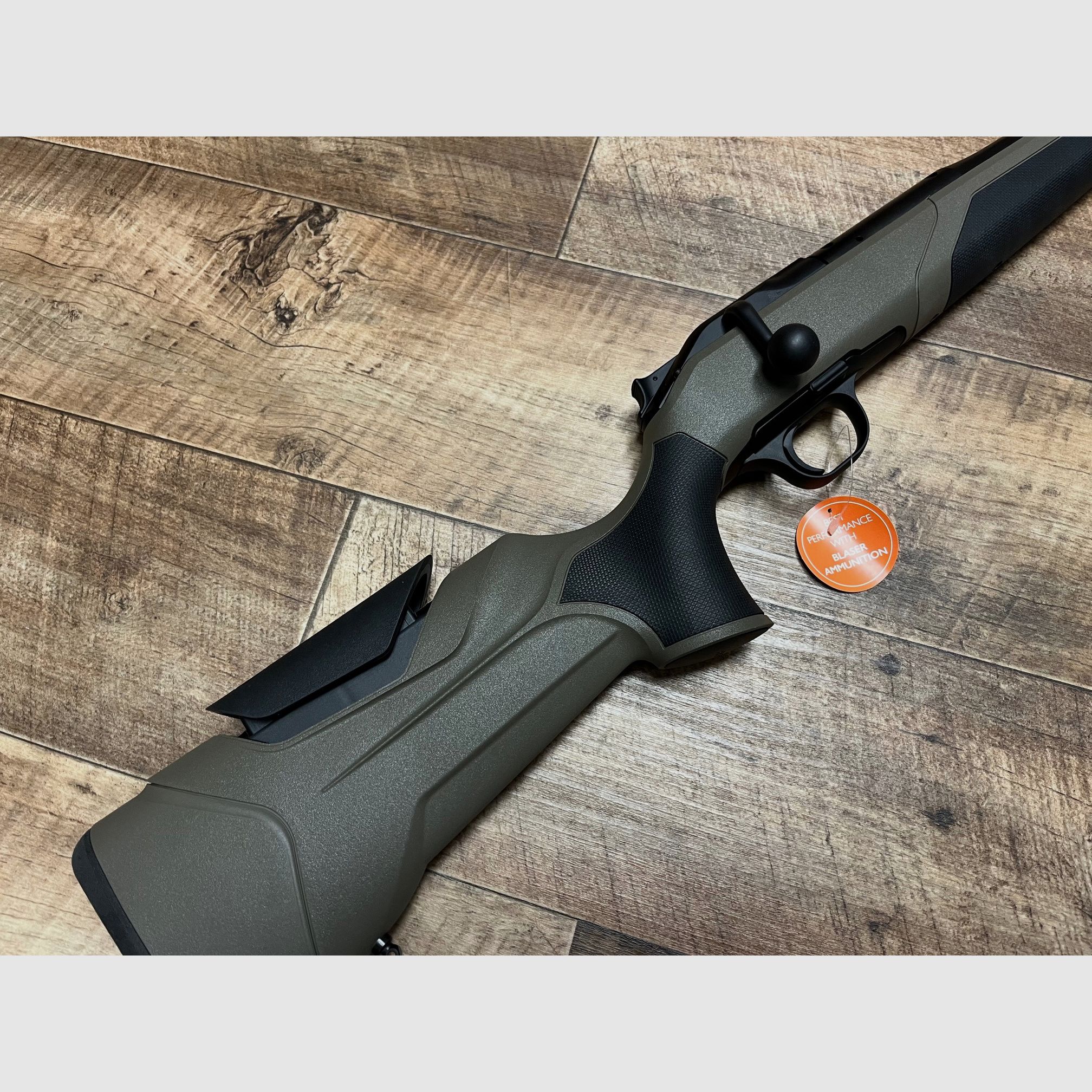 Blaser R8 Professional 2.0 Dunkeloliv - Sofort lieferbar