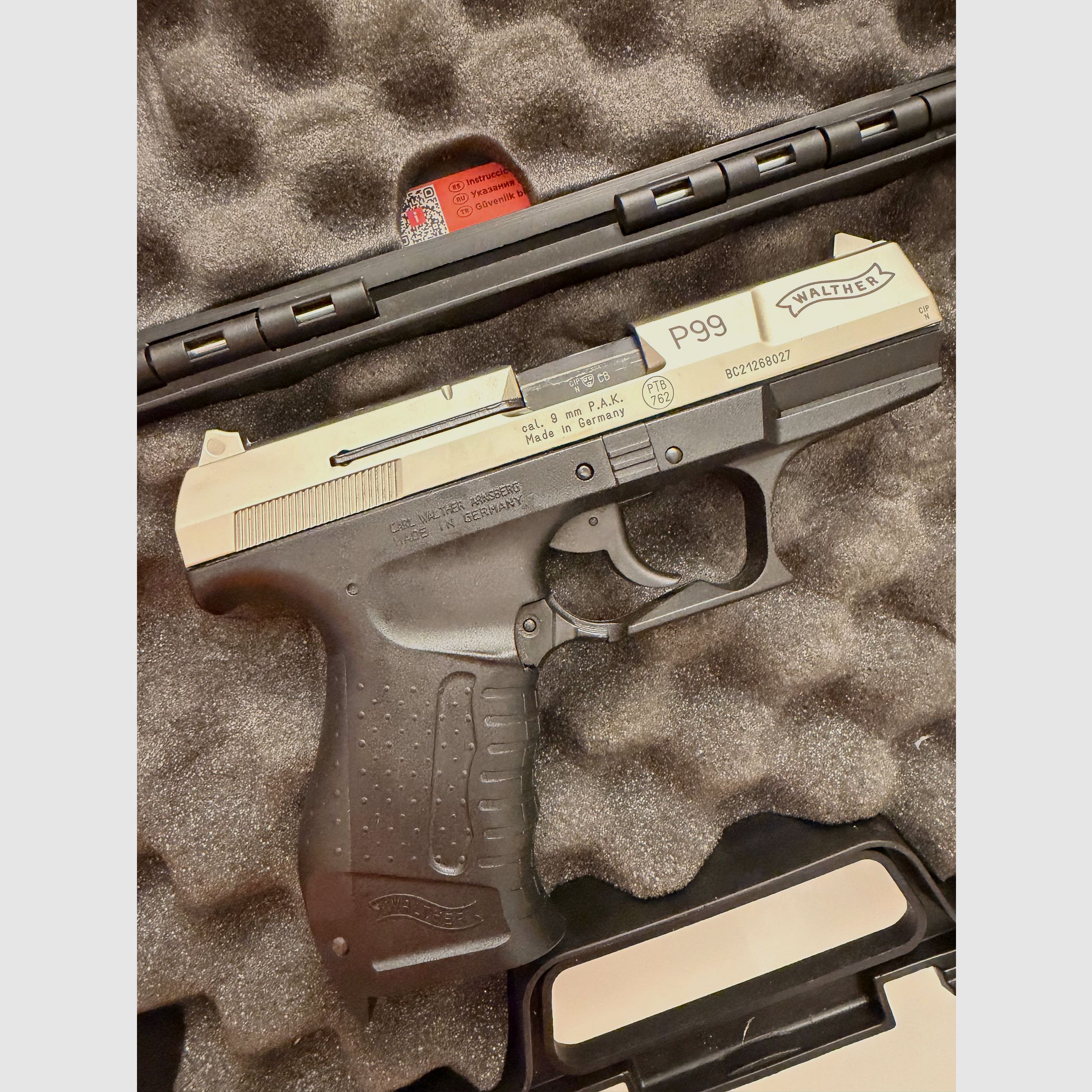 Walther P99/ 9 mm P.A.K Nickel/Noir incluant magazines