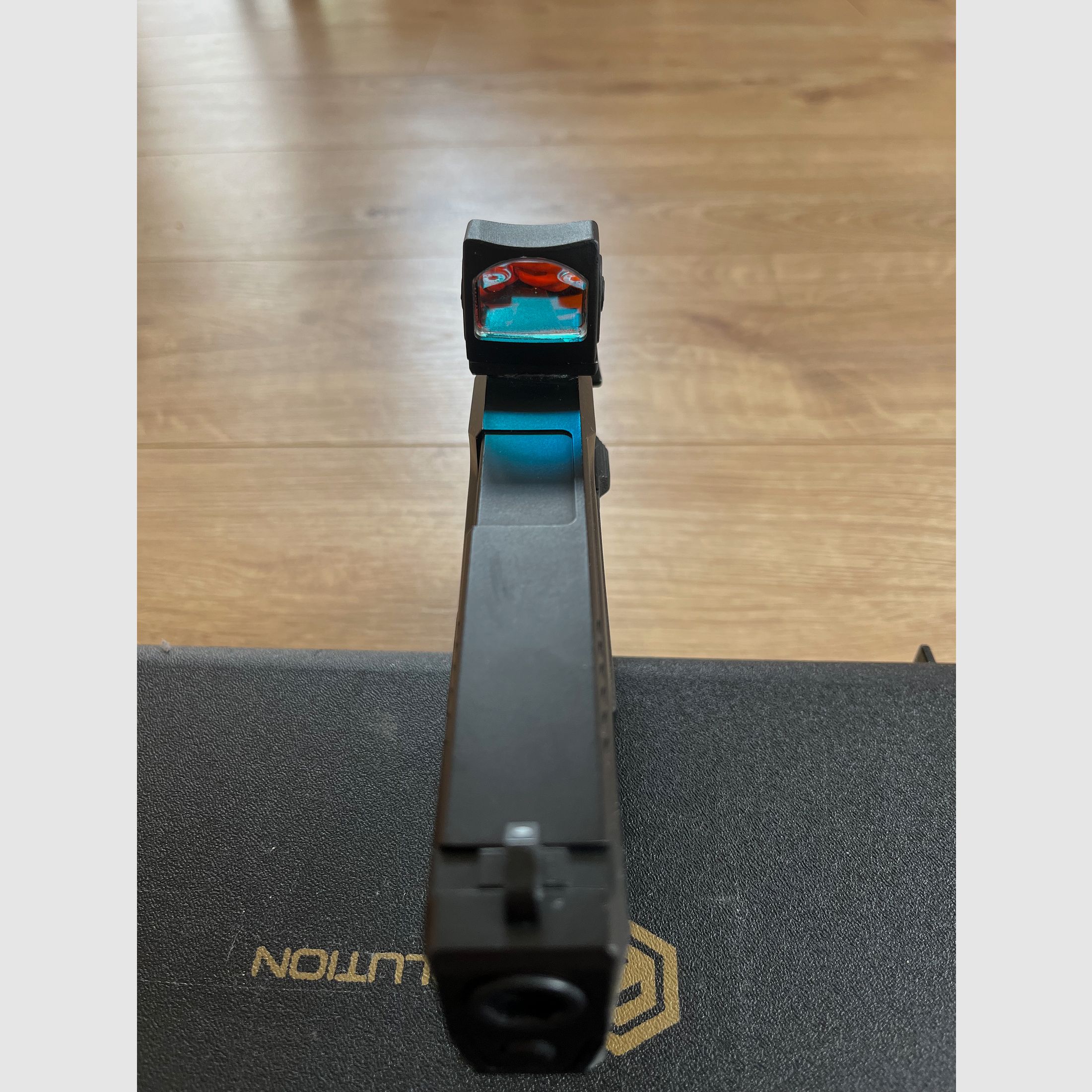 Cyma CM.127 in schwarz mit  MOSFET 3.Gen