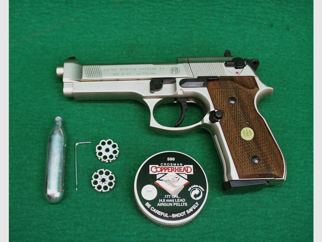 Umarex CO2 Beretta Mod. 92FS, nikkel/houten grippanelen