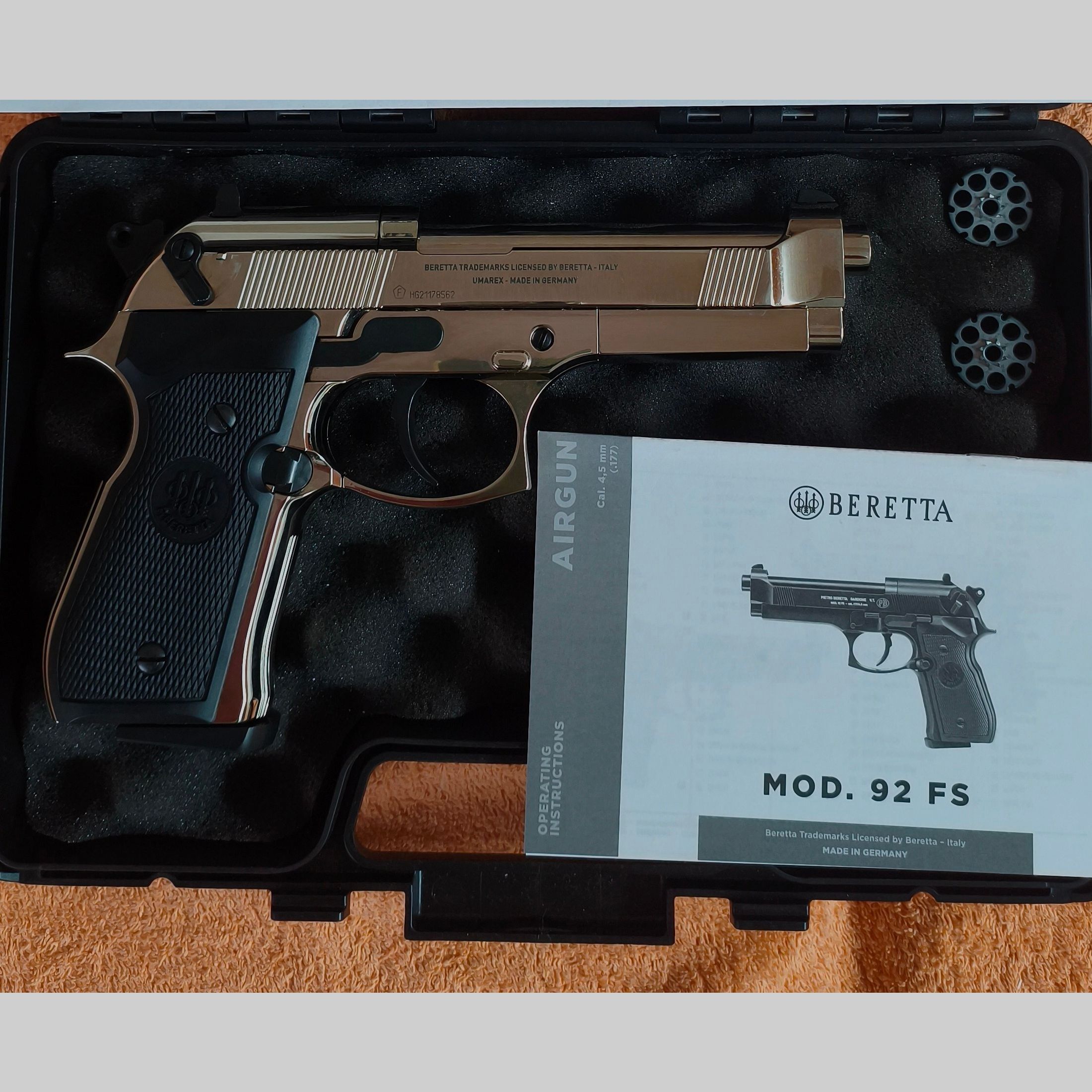 Beretta 92fs co2 Chrome (4.5mm diabolos)