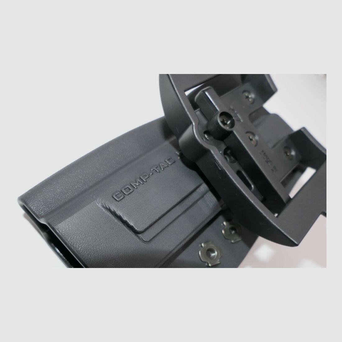 Funda Comp-Tac International KYDEX derecha negra IPSC