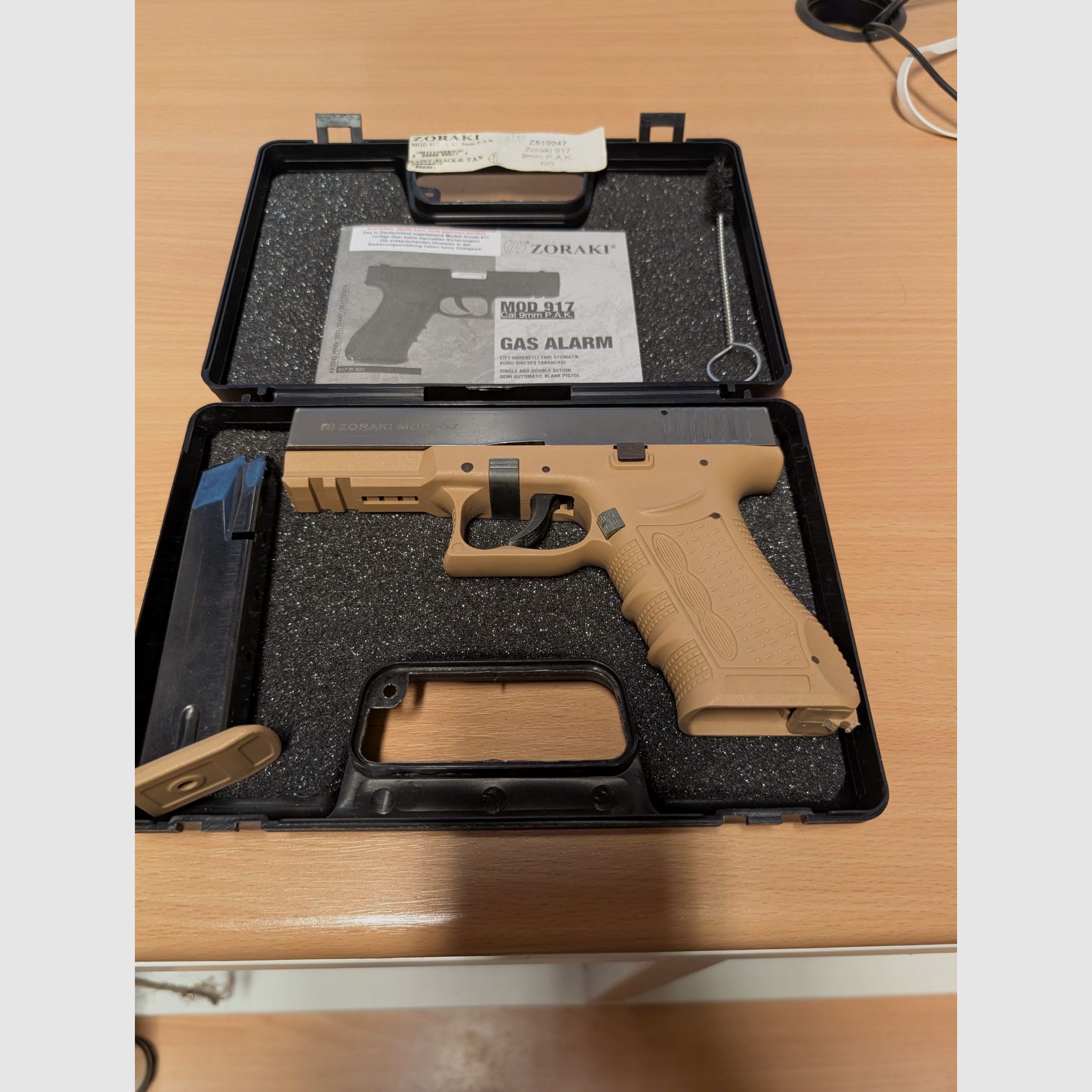 Zoraki 917 / 9mm P.A.K. / Dessert tan / Titan sled / good condition / including loading aid