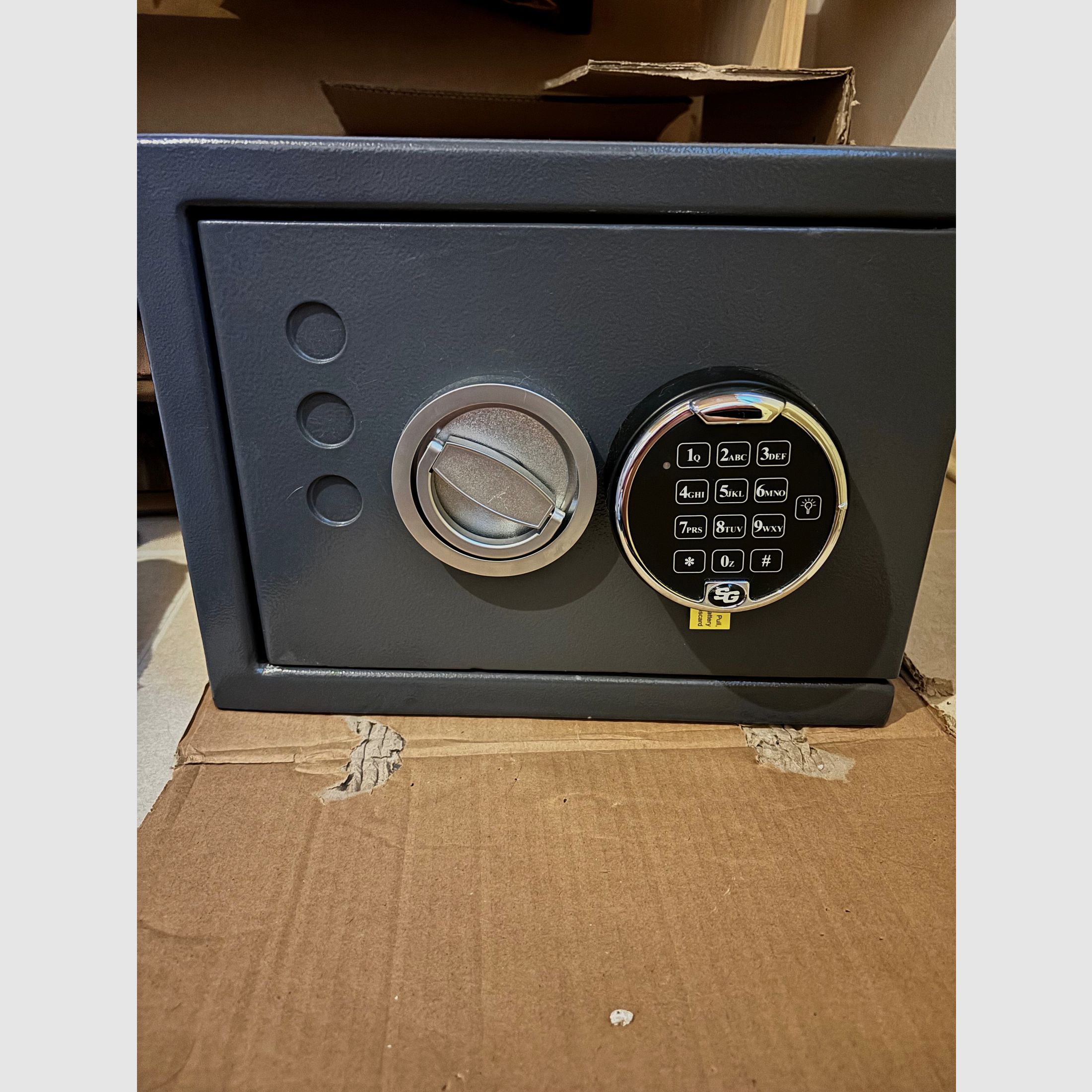 Armero de pistolas Format KWT 800 ELO – Nuevo / Sin usar