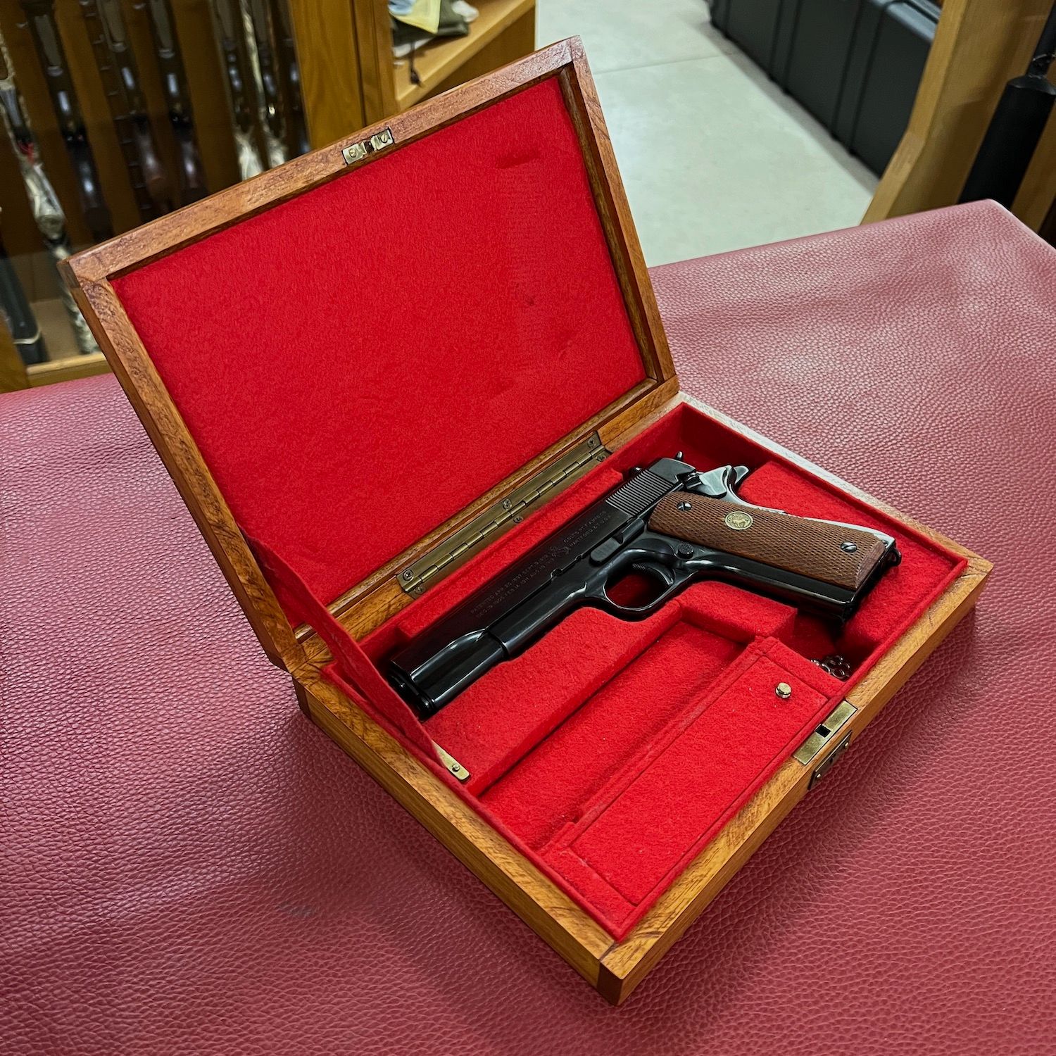 Colt M 1911 A1, image 3 of 13