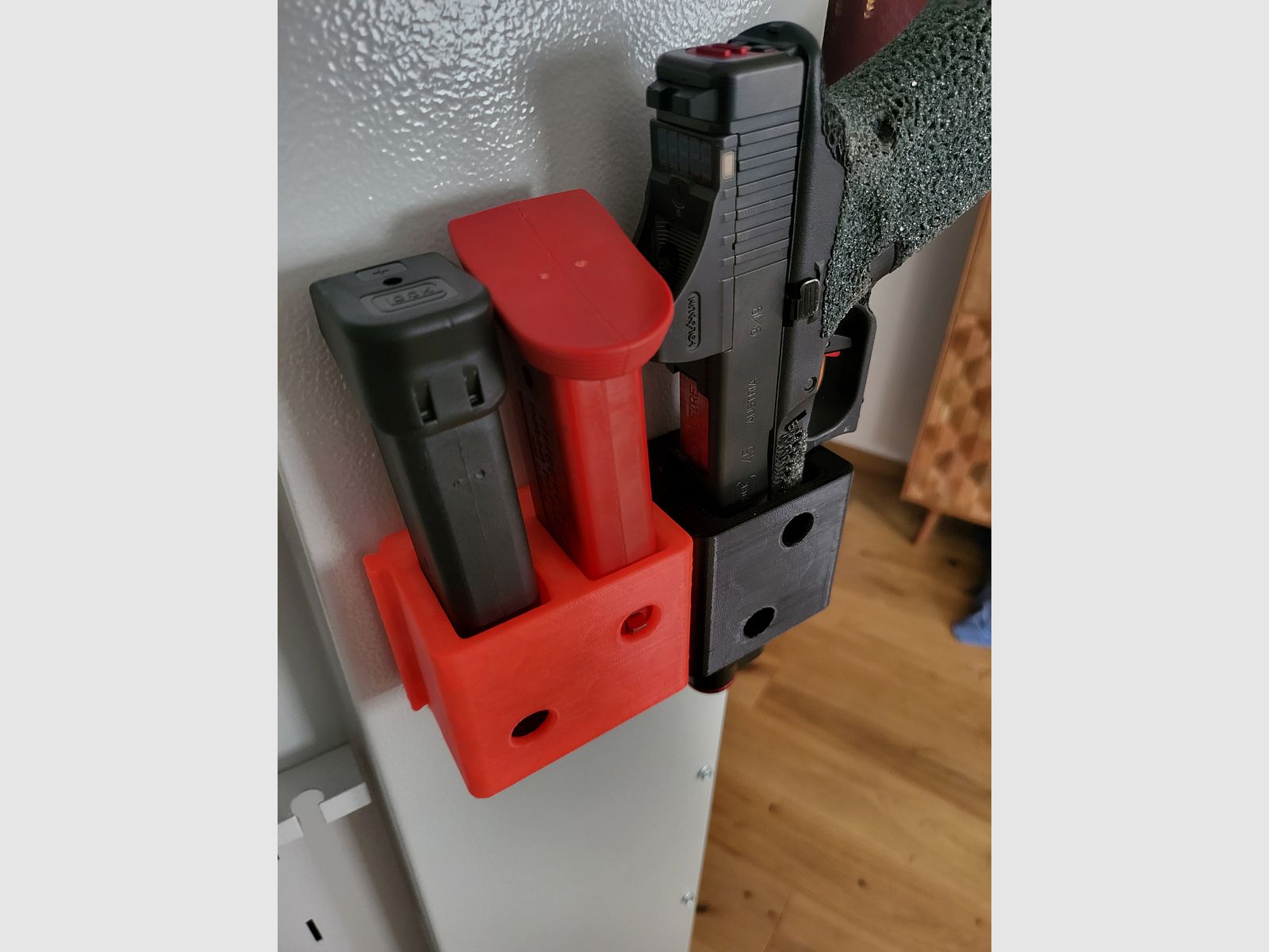 2x MAGAZINE Handgun Pistol Universal Holder universal Gun Cabinet Organizer Magnet non-slip