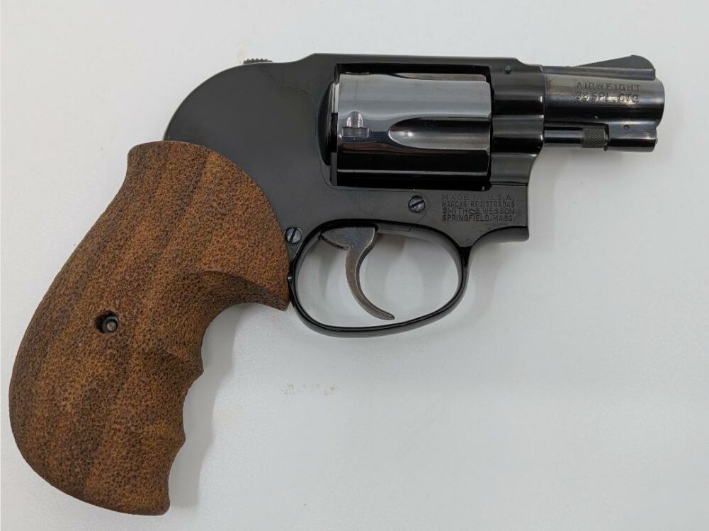 S&W 38