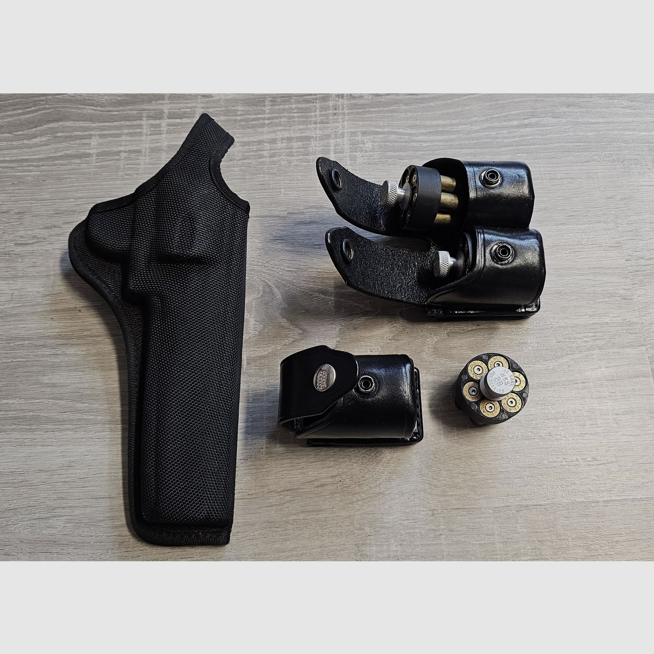 Smith & Wesson 629-4 Performance Center "Classic Powerport" .44 Mag. barrel length 5", special edition (1996), Pre-Lock, Nill grips, original case, speedloader