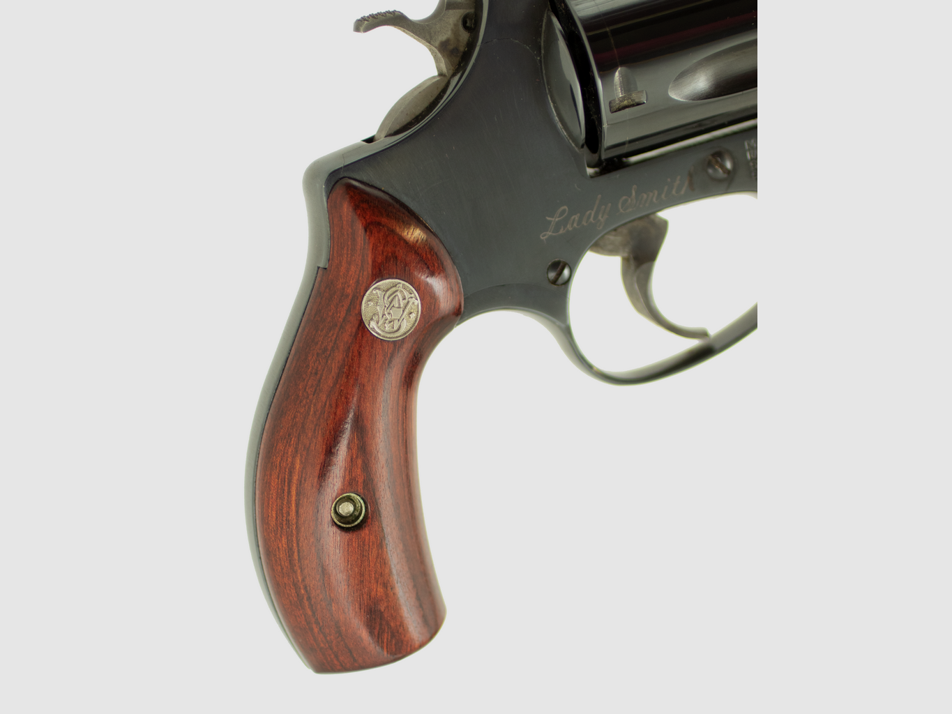 Revolver Smith & Wesson LadySmith Kaliber .38 Special – Eleganz und Zuverlässigkeit, Bild 12 von 14
