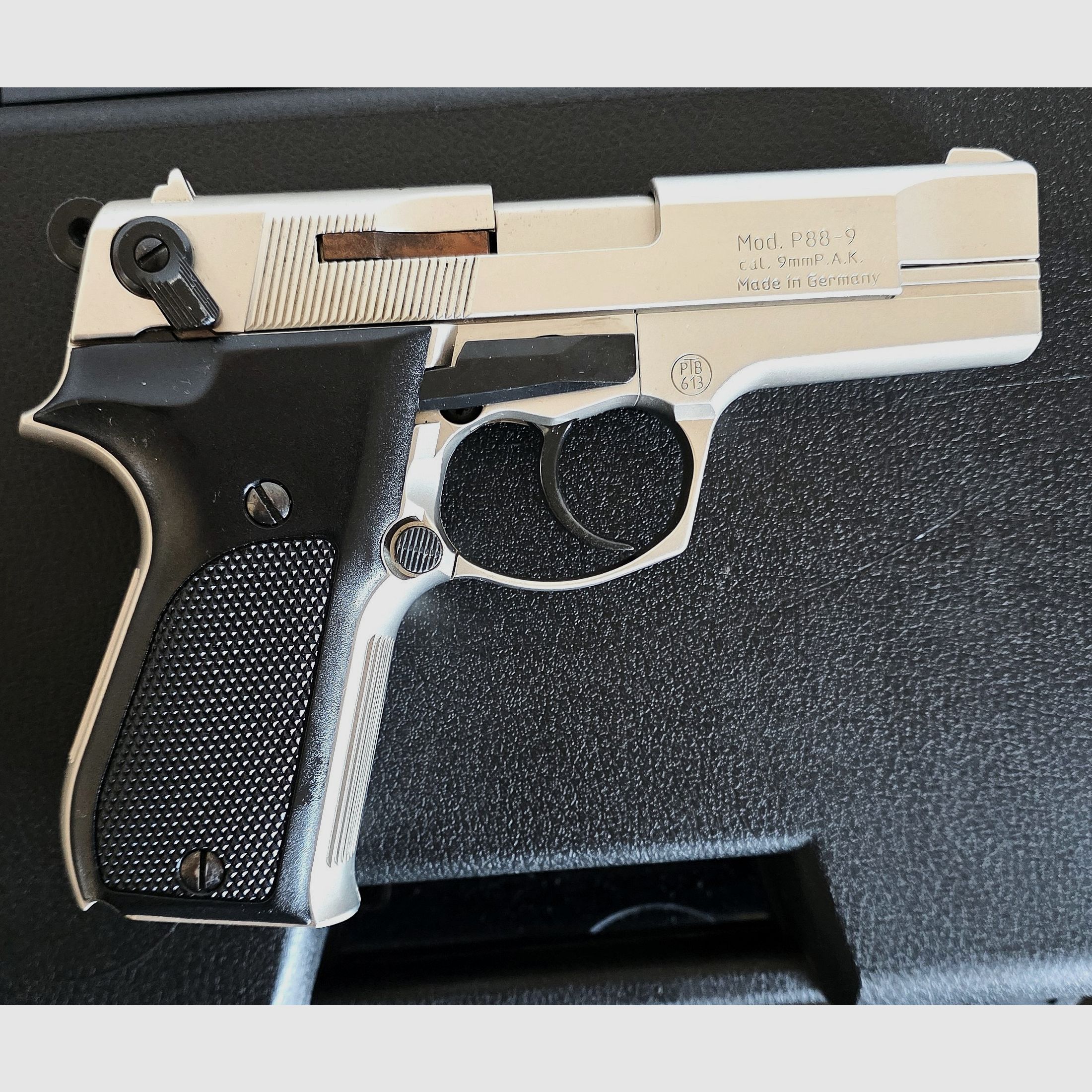 Walther P88 Vernickelt P.A.K.