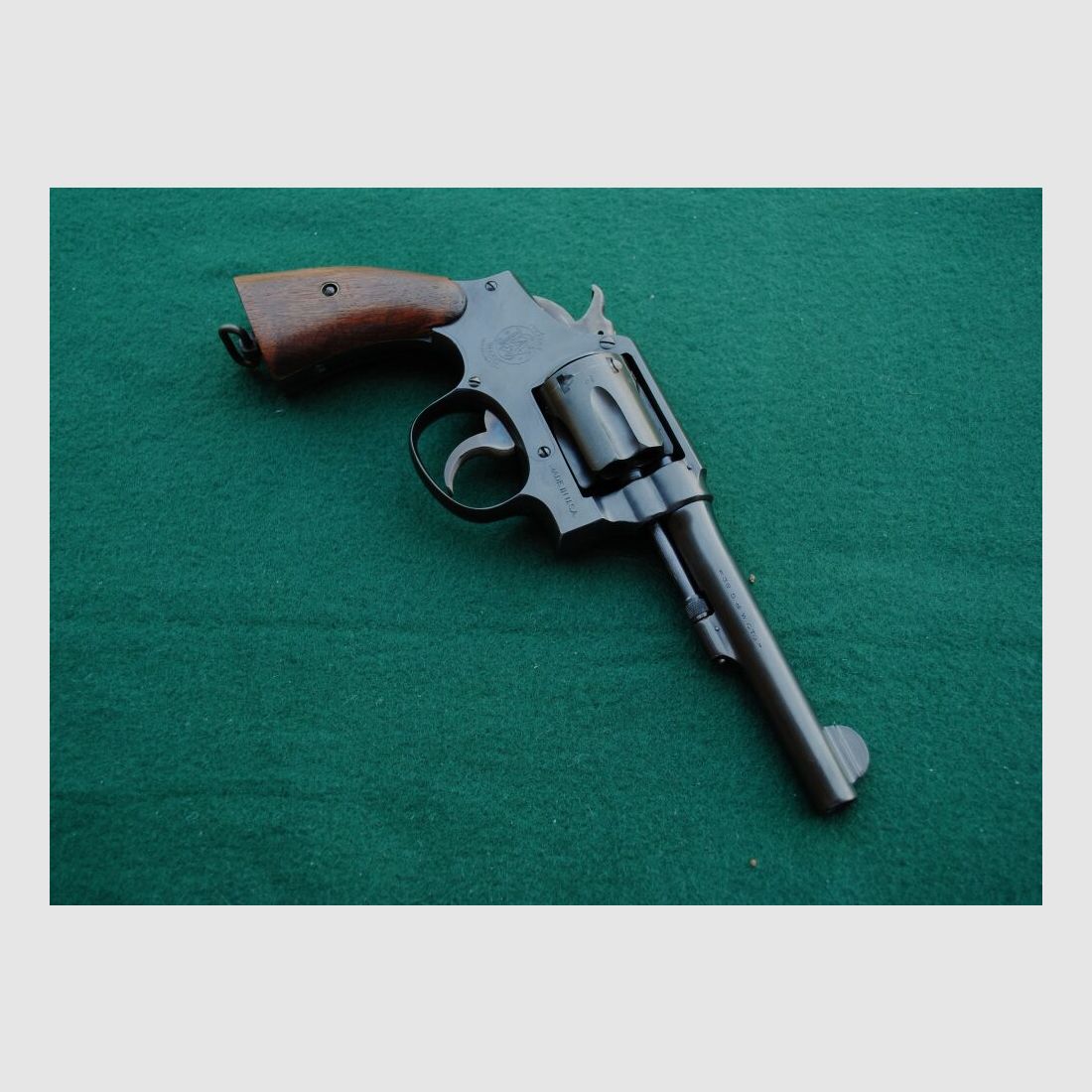 Smith & Wesson, Military & Police, Polizeirevolver, England, div. Stempel