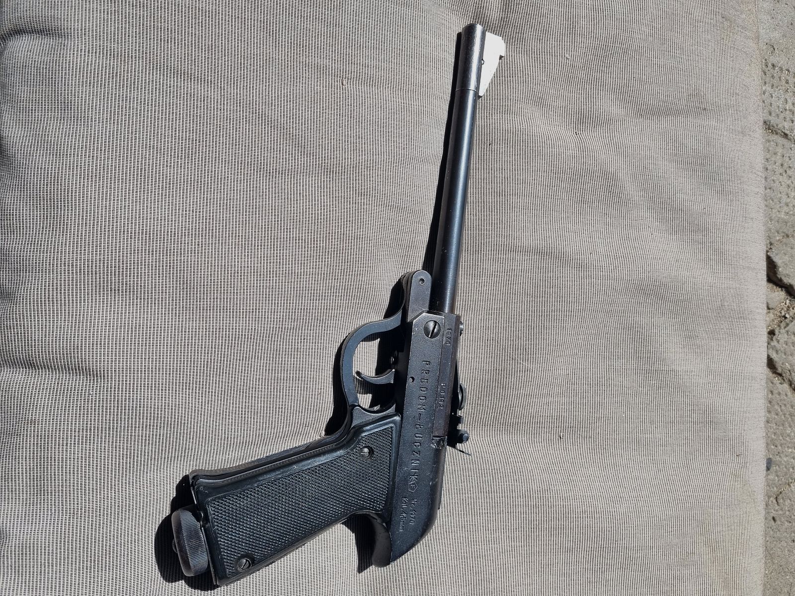 Pistolet à air comprimé Predom Lucznik 4,5 mm