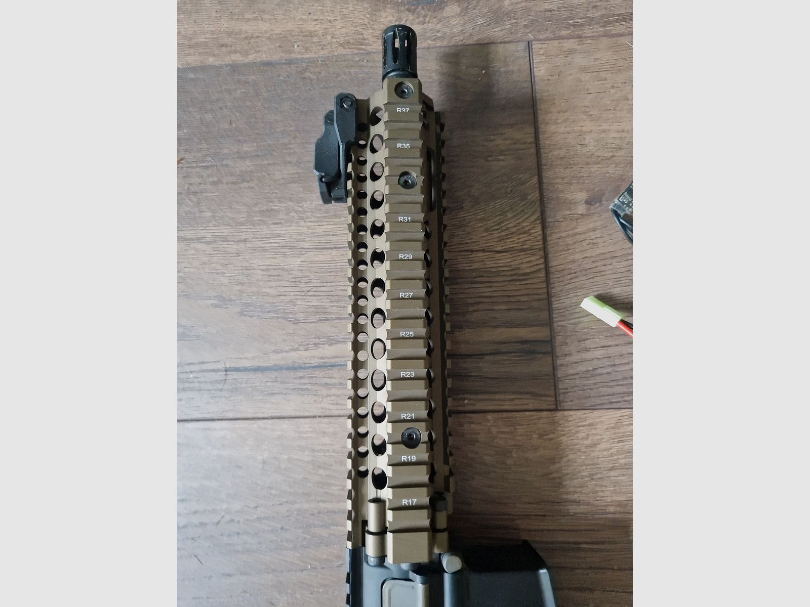 Daniel defense Mk18 Specna Arms SA-C19 AEG 1.5 Joule con batería