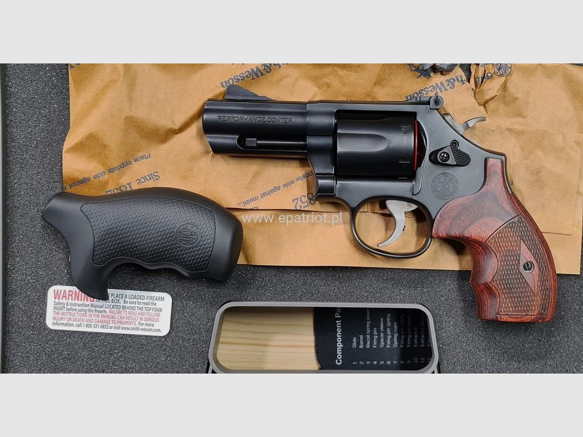 Smith & Wesson PC 19 Carry Comp 12039 Revolver