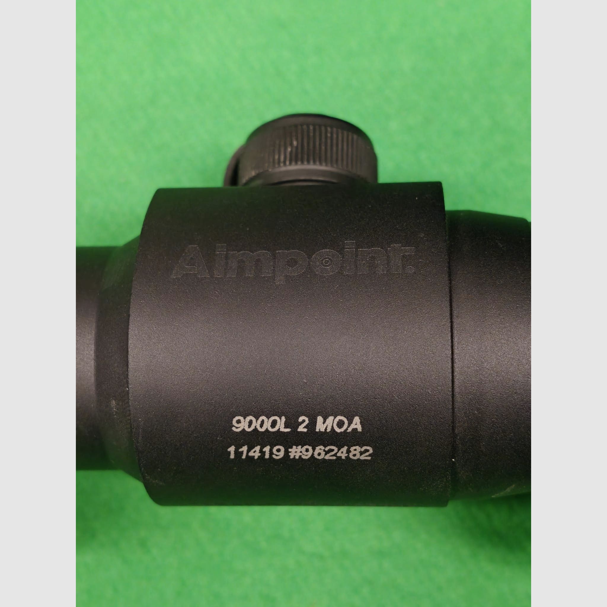 Aimpoint 9000L 2MOA in OVP inkl. EAW Schwenkmontage