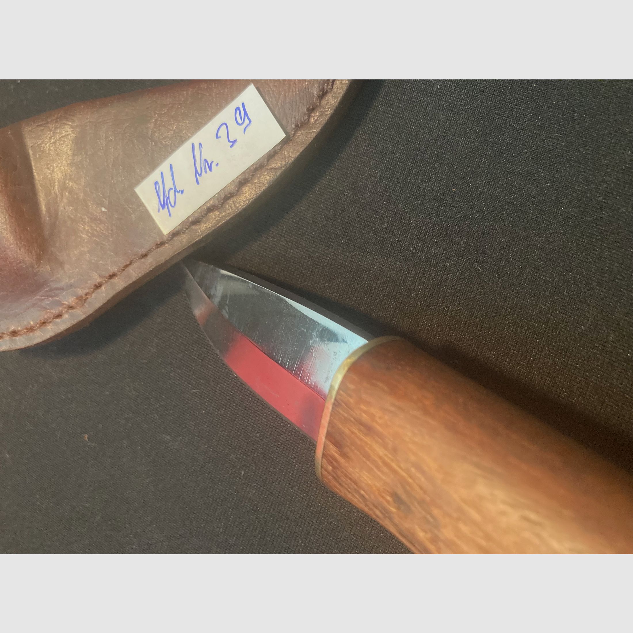 Skinner, Jagdmesser, Gürtelmesser, Messing, Lederscheide, Holzgriff, 39