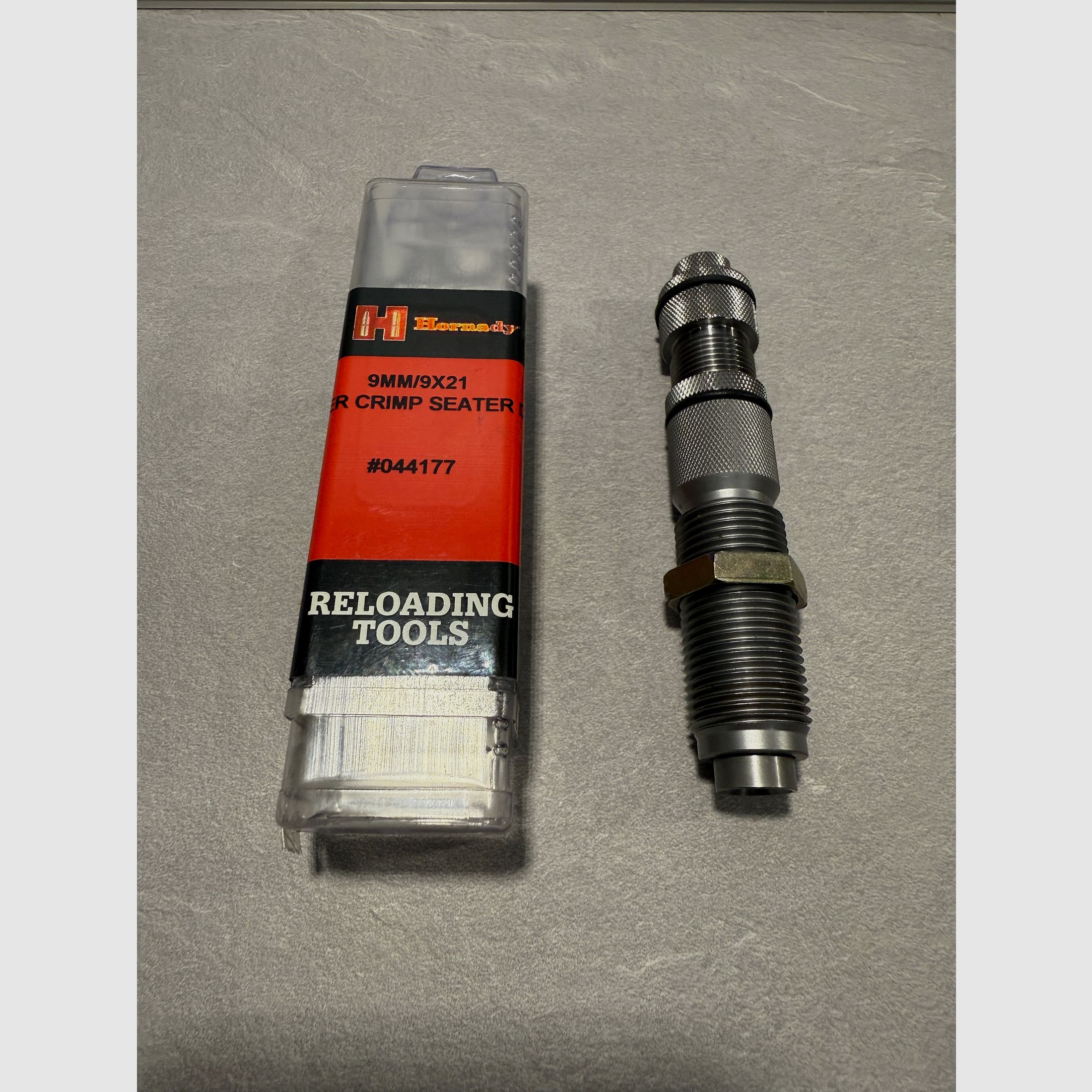 Nowa matryca Hornady Taper Crimp i ustawiająca 9 mm Para / Luger 9x19